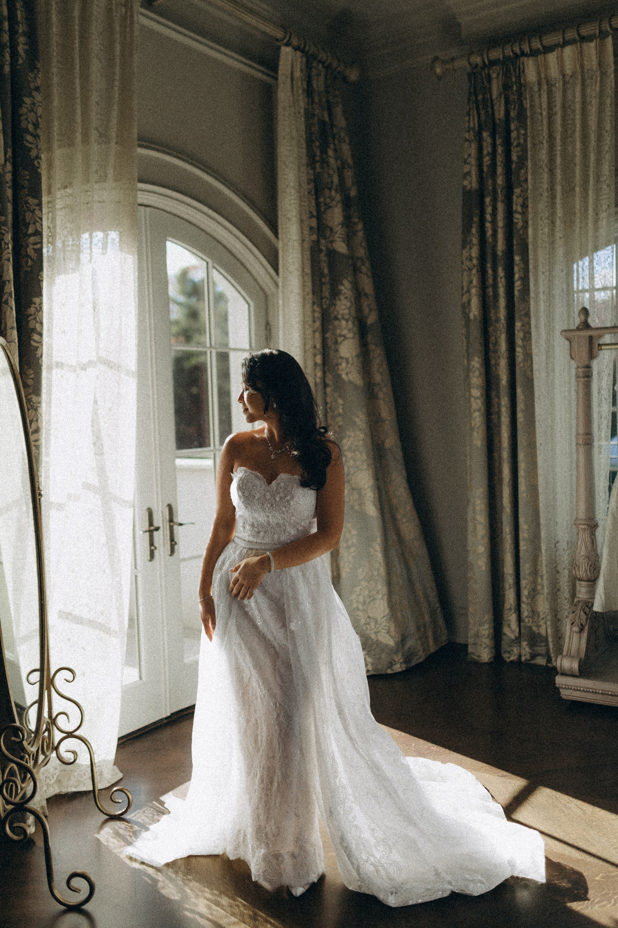 Wedding Photography in NYC – Natural & Cinematic. Sasha Amelie | Lifestyle and Wedding Photography | NYC and Beyond