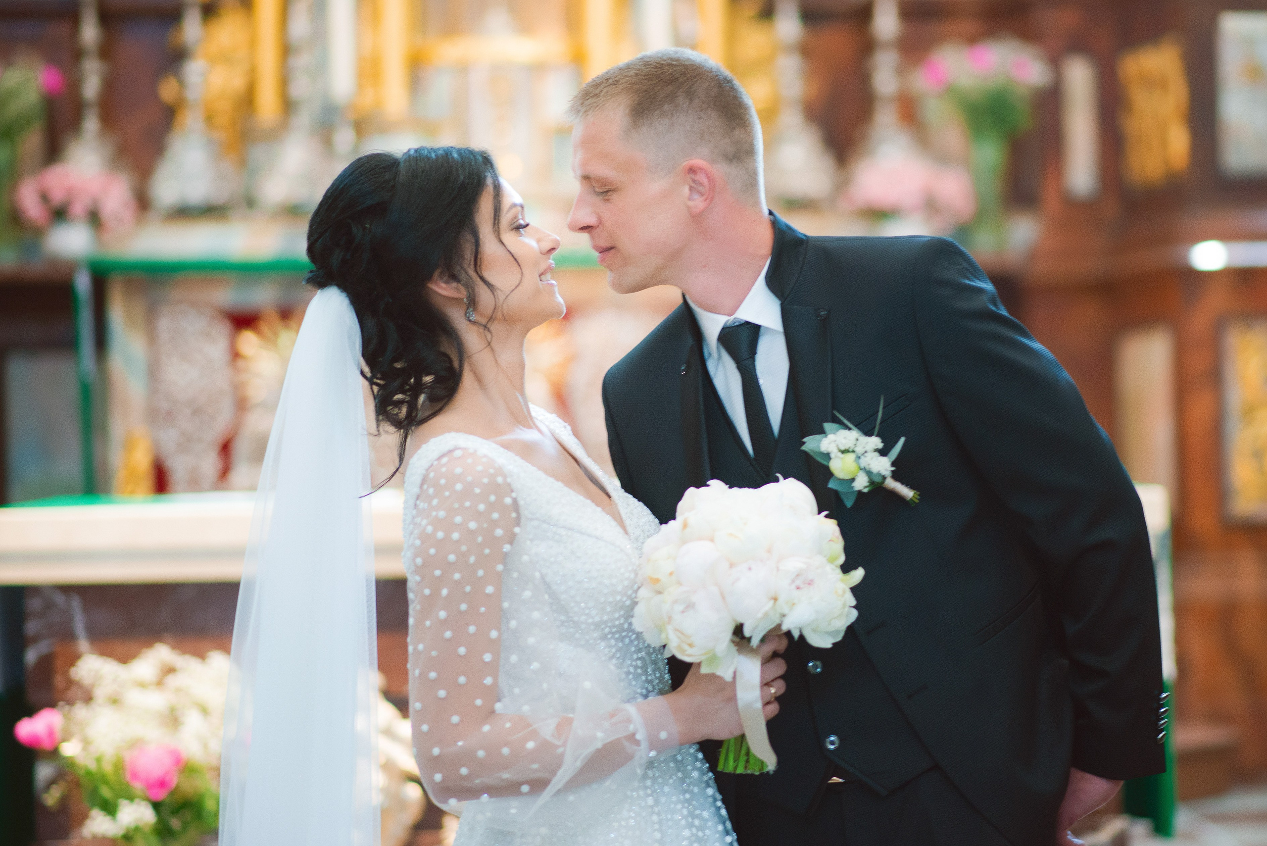 Vestuvių fotosesija, ceremonija, Vestuvių pasiruošimo fotografavimas. Vestuvių fotografas Vilnius Trakai kaina vestuvių fotografavimas fotografė personal.lt photogrpahy kainos jaunoji jaunikis nuotaka santuoka vestuvės, profesionali natūrali meninė reportažinė klasikinė fotosesija, vestuvių fotosesija gamtoje dvare