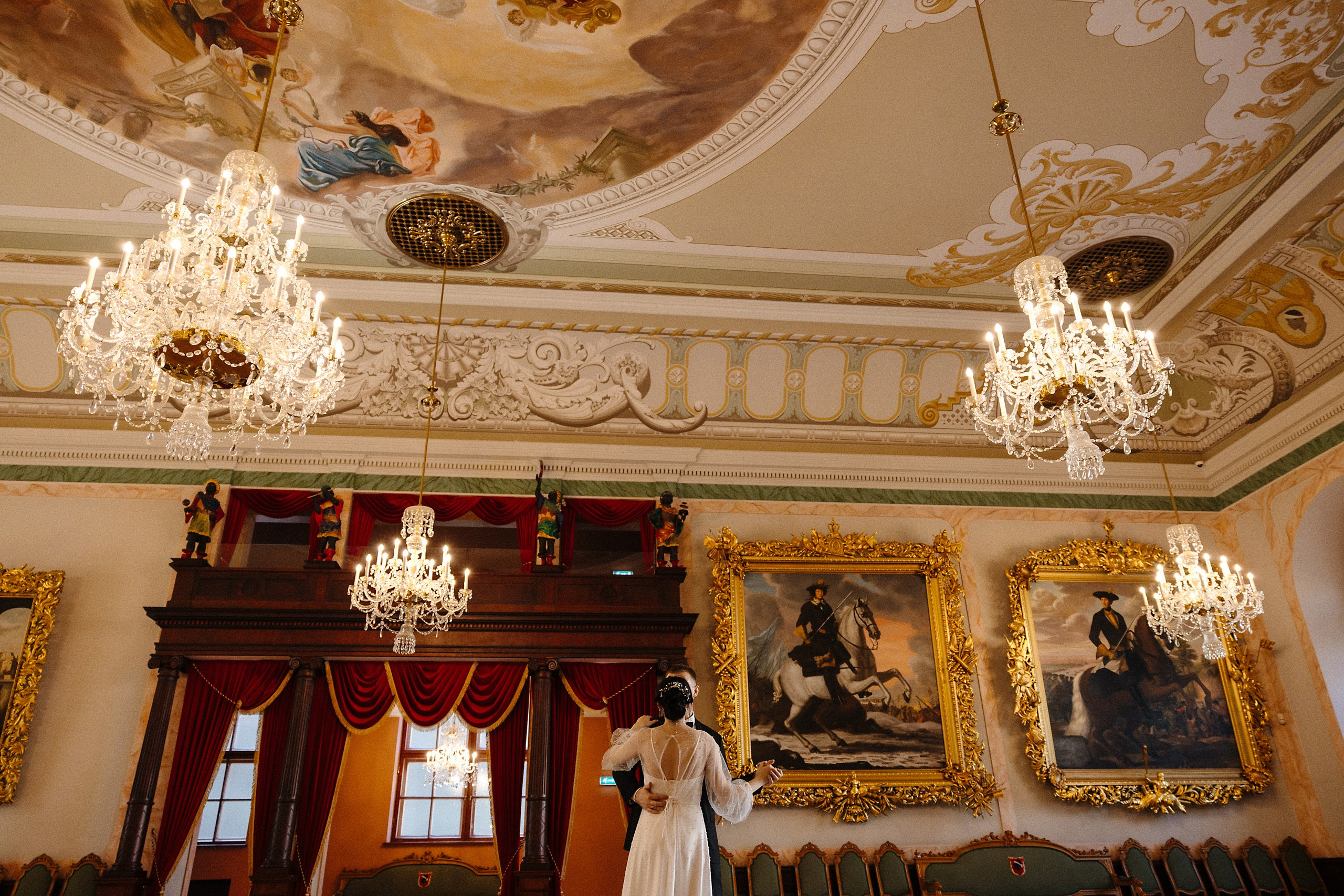 Evgeny Timofeyev | Wedding & Content photographer and videographer