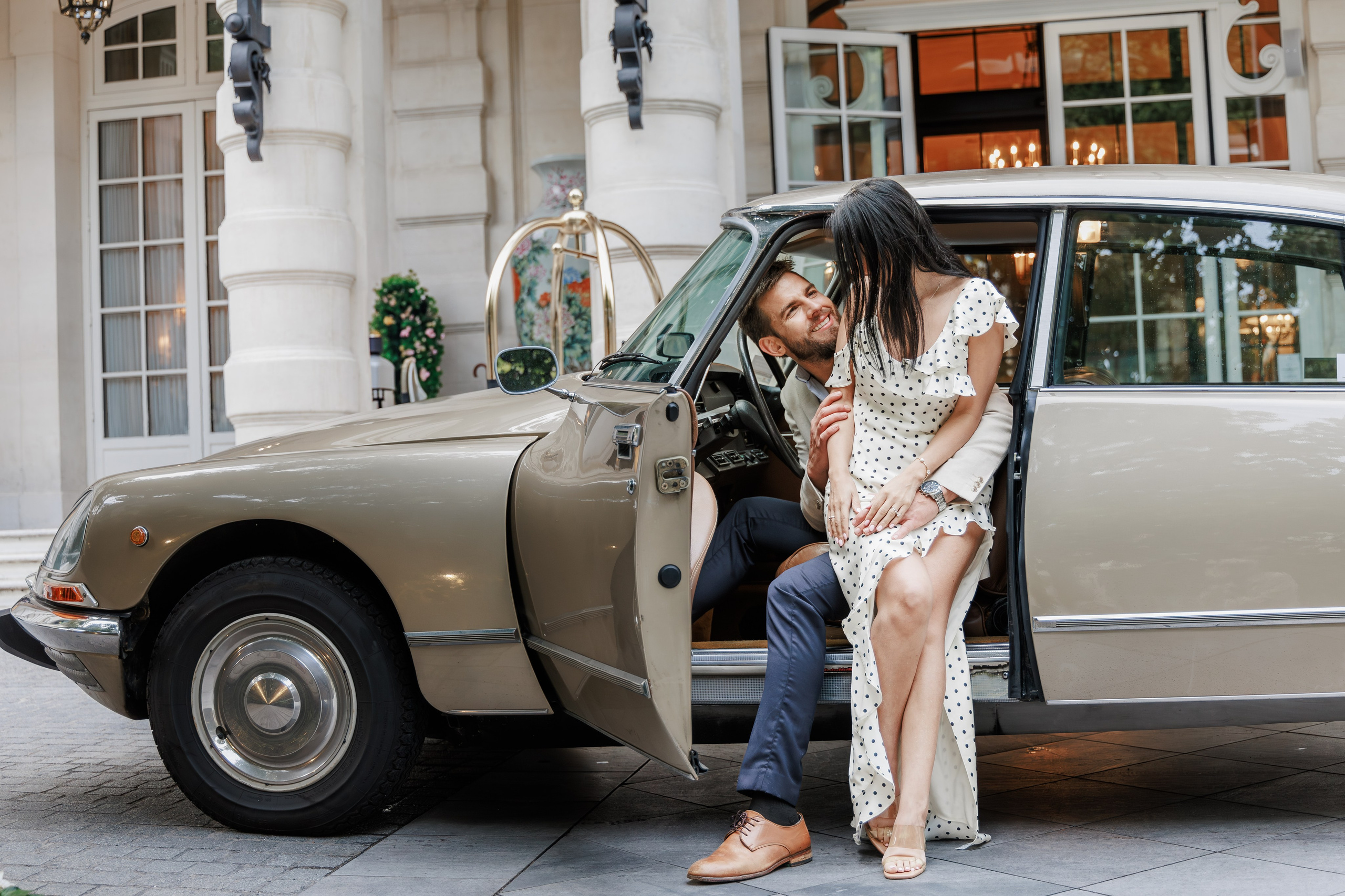 Paris Photo Tour in a Classic DS23 Pallas. Photographe à Paris