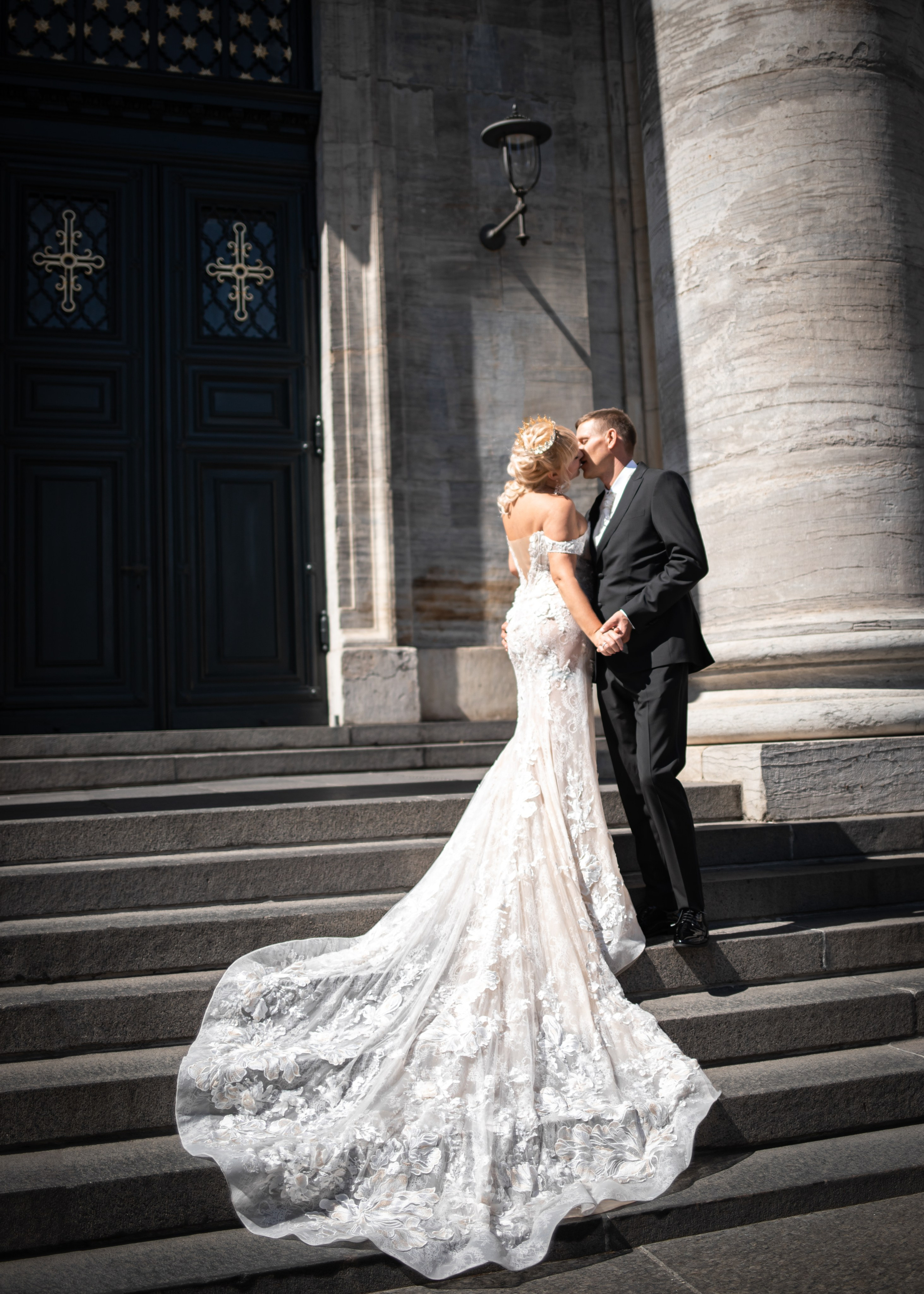 Professional wedding photographer in Copenhagen, Denmark — Julia Byron