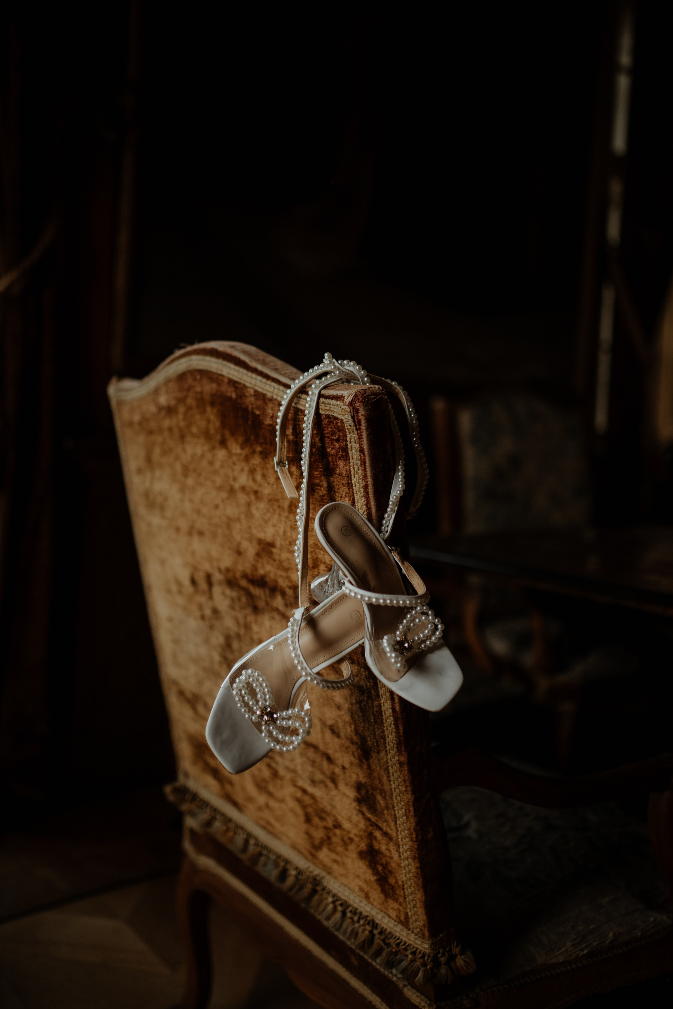 Hochzeit von Celine und Felix im Schloss Schilingsfürst. Anna Saribekyan – Beste Hochzeitsfotografin in Würzburg, Top 10 in Deutschland