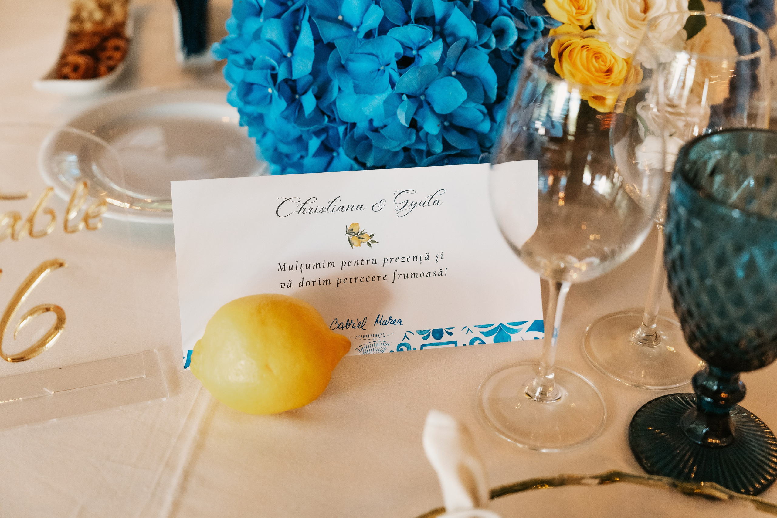 Christiana & Gyuszi. Dara Lens | The art of remembering