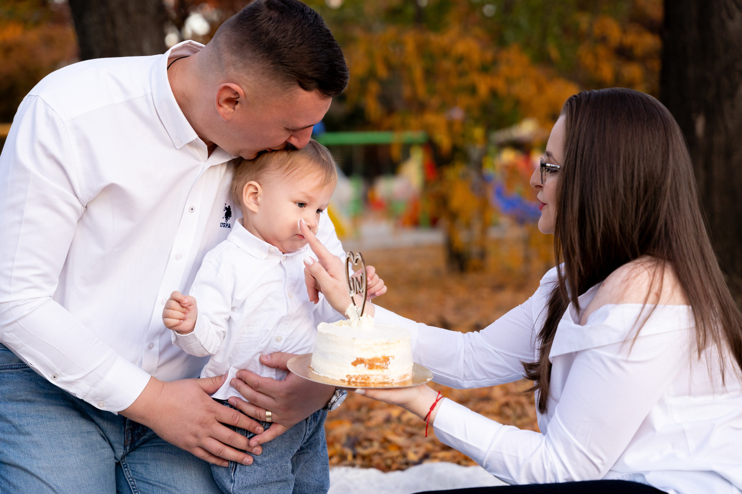 Smash the cake. Fotograf evenimente, fotograf nunta, fotograf botez
