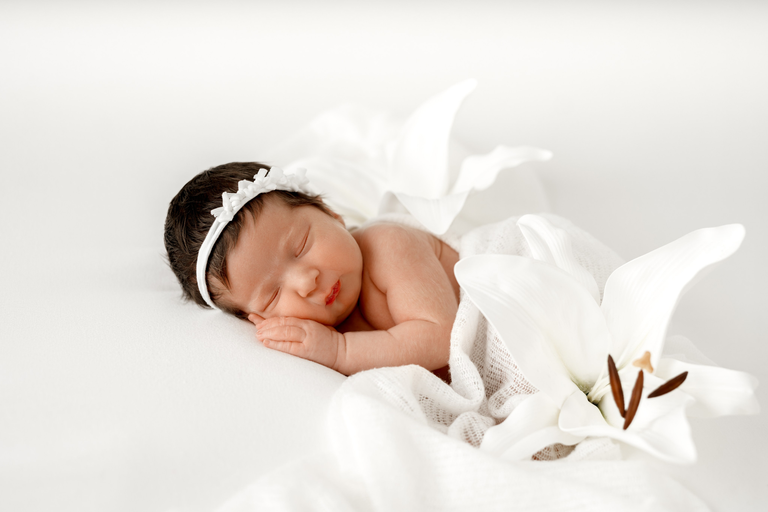 Sesja noworodkowa. Fotograf Łódź - sesja ciążowa, noworodkowa, dziecięca. Studio w Łodzi