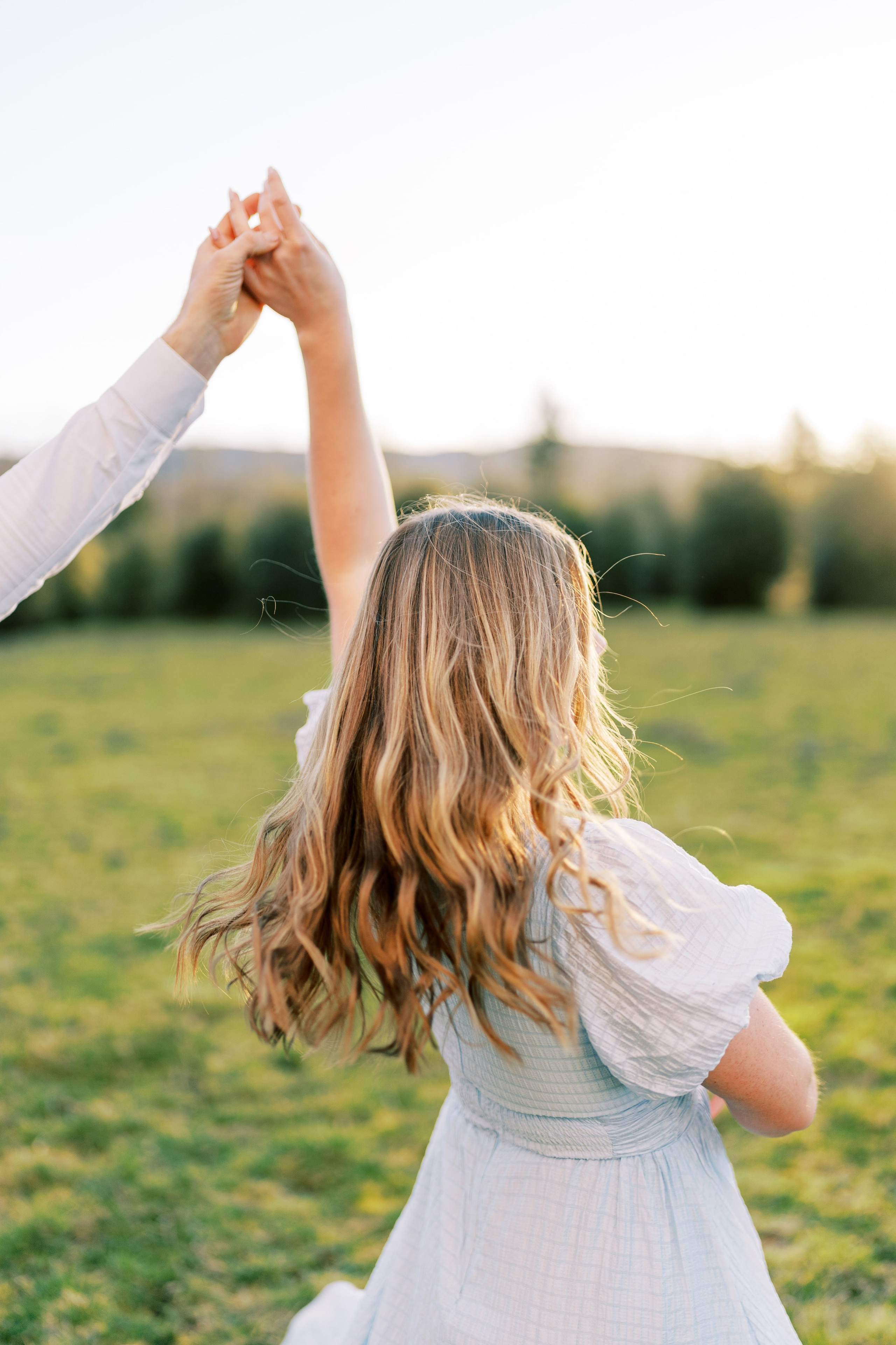 Engagement photo shoot/ Dmitry and Julia/ February 2024. North Bend, Washington. EVAN ARISTOV WEDDING PHOTOGRAPHY — Seattle Wedding Photographer