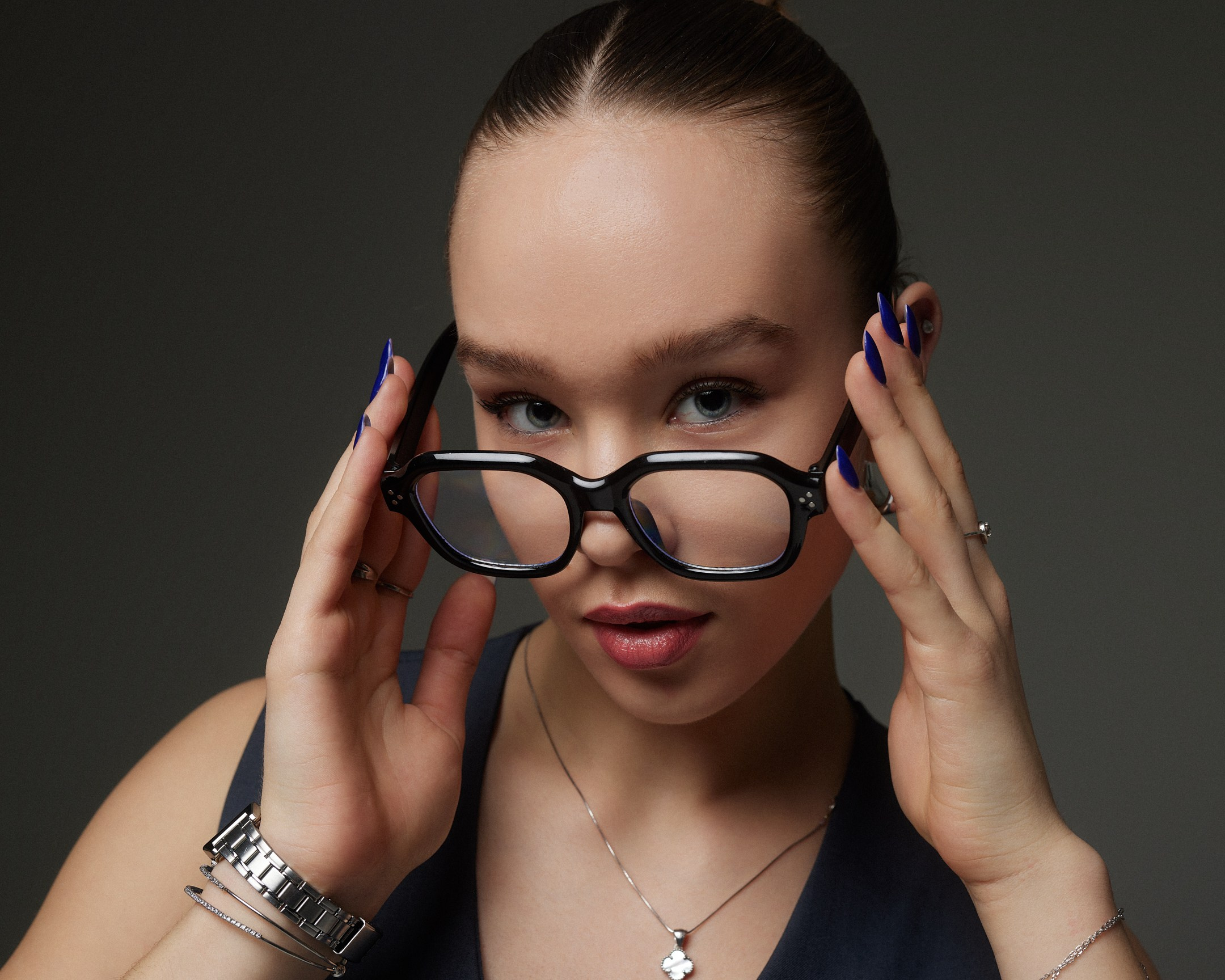 Profesionalus fotografas Vilniuje. Asmeninės ir šeimos fotosesijos, vestuvių, krikštynų bei renginių fotografavimas, produktų fotografija