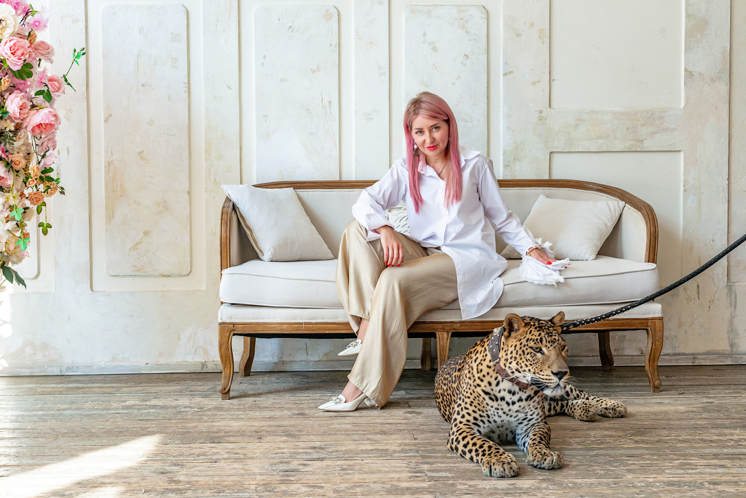 Photosession in the studio with a leopard. FOTÓGRAFO MÉXICO QUINTANA ROO