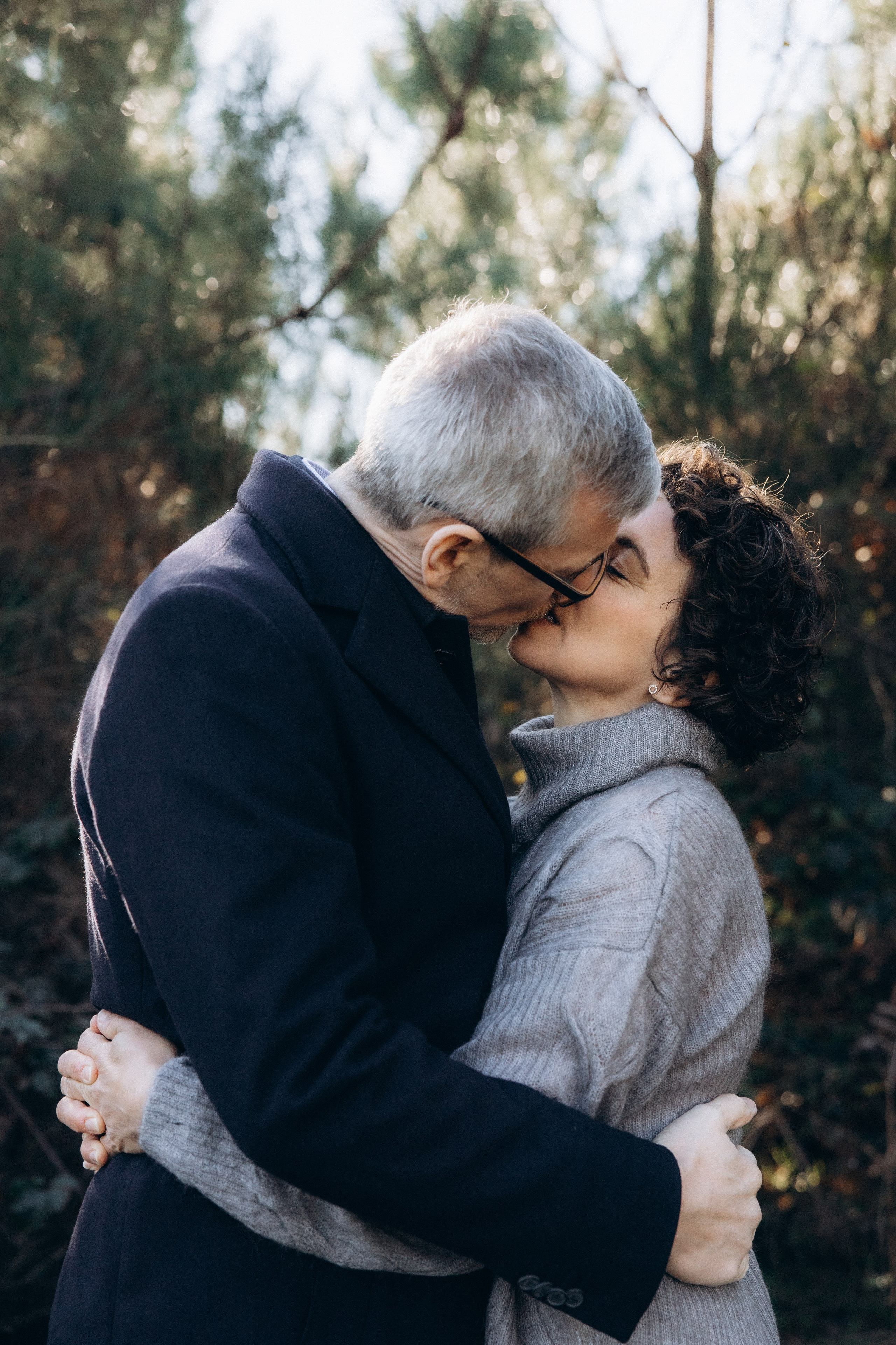 Christmas Love Story at Forêt de Bouconne. Eugénie Smirnova — your photographer in Toulouse and southwest France
