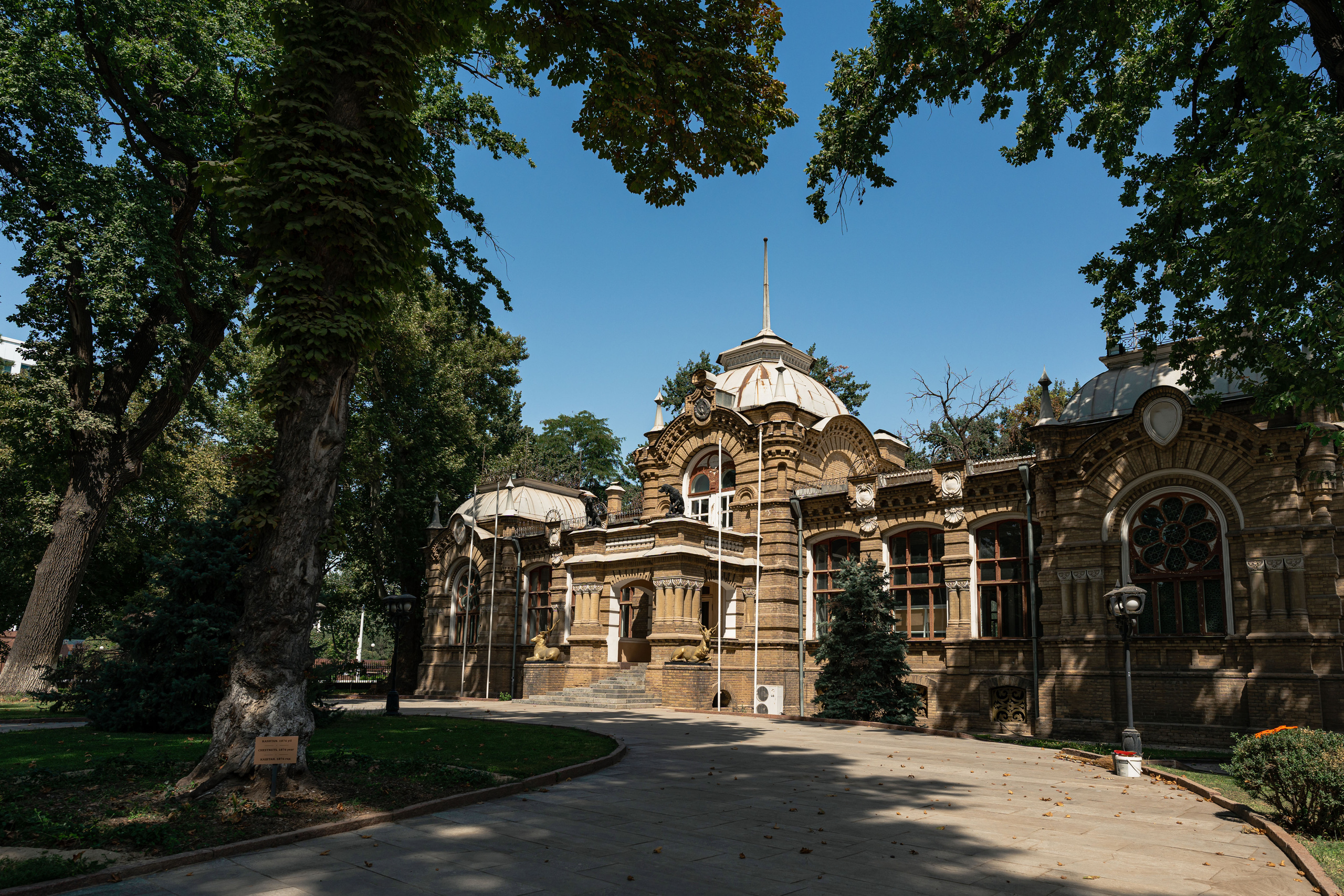 Дворец Романова: куда исчезла могила великого князя и все его богатств. Георгий Намазов | Фотограф в Ташкенте