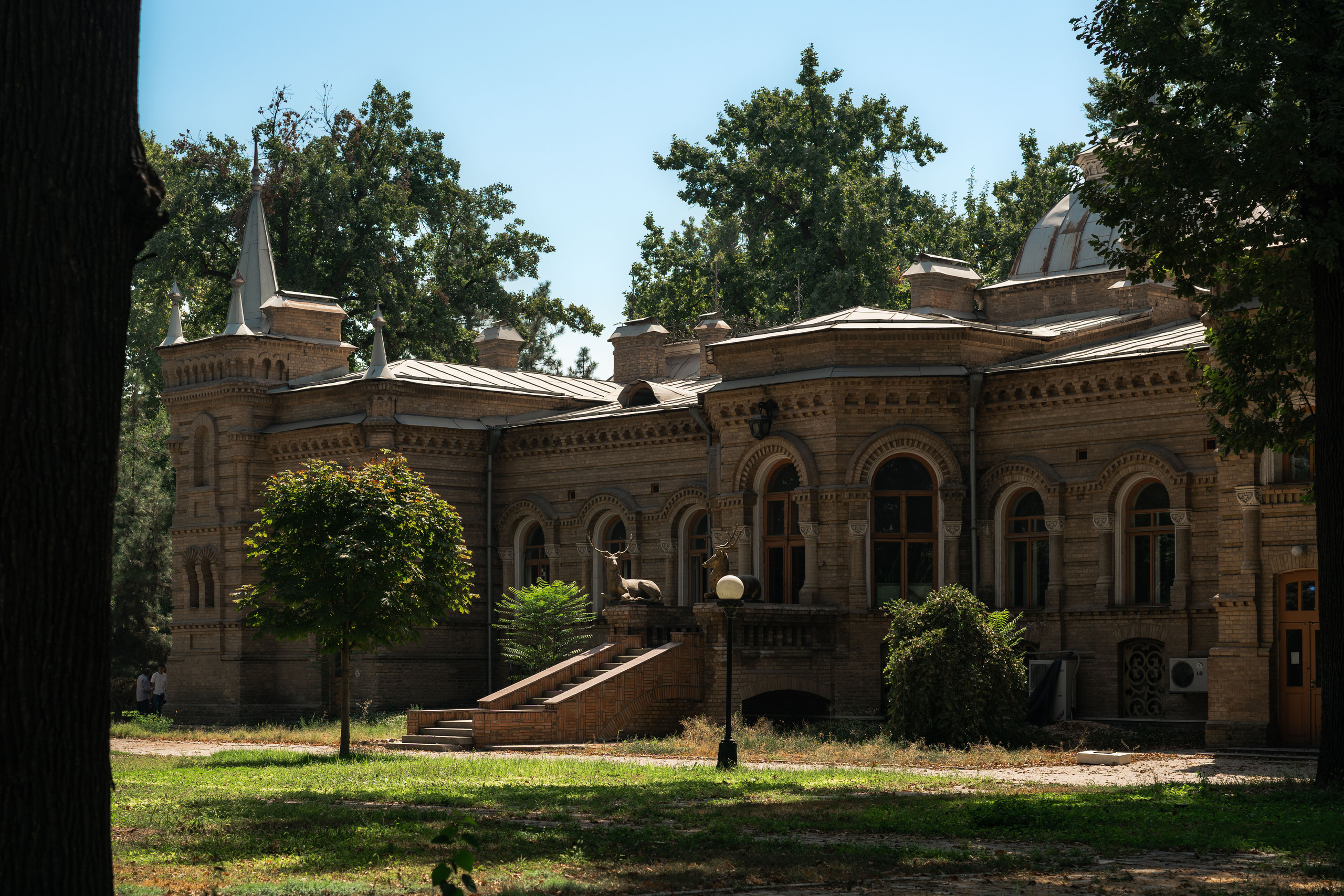 Дворец Романова: куда исчезла могила великого князя и все его богатств. Георгий Намазов | Фотограф в Ташкенте