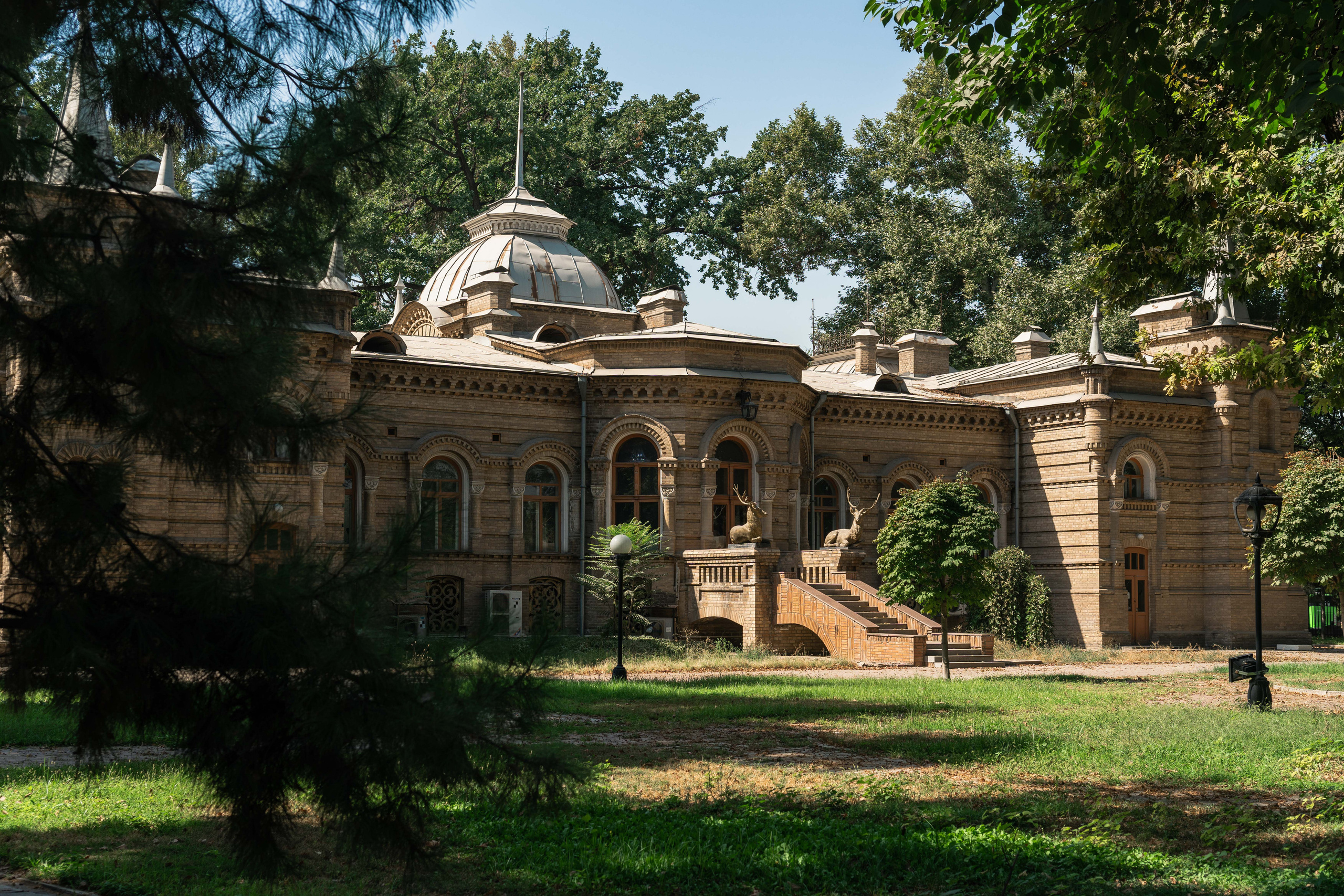 Дворец Романова: куда исчезла могила великого князя и все его богатств. Георгий Намазов | Фотограф в Ташкенте