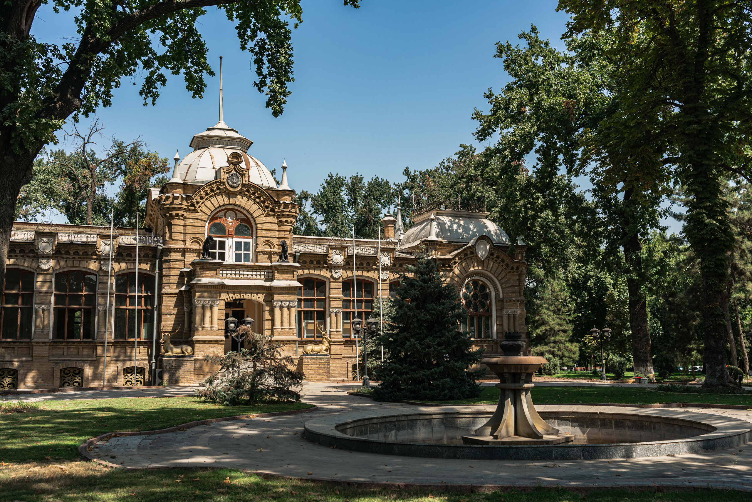 Дворец Романова: куда исчезла могила великого князя и все его богатств. Георгий Намазов | Фотограф в Ташкенте