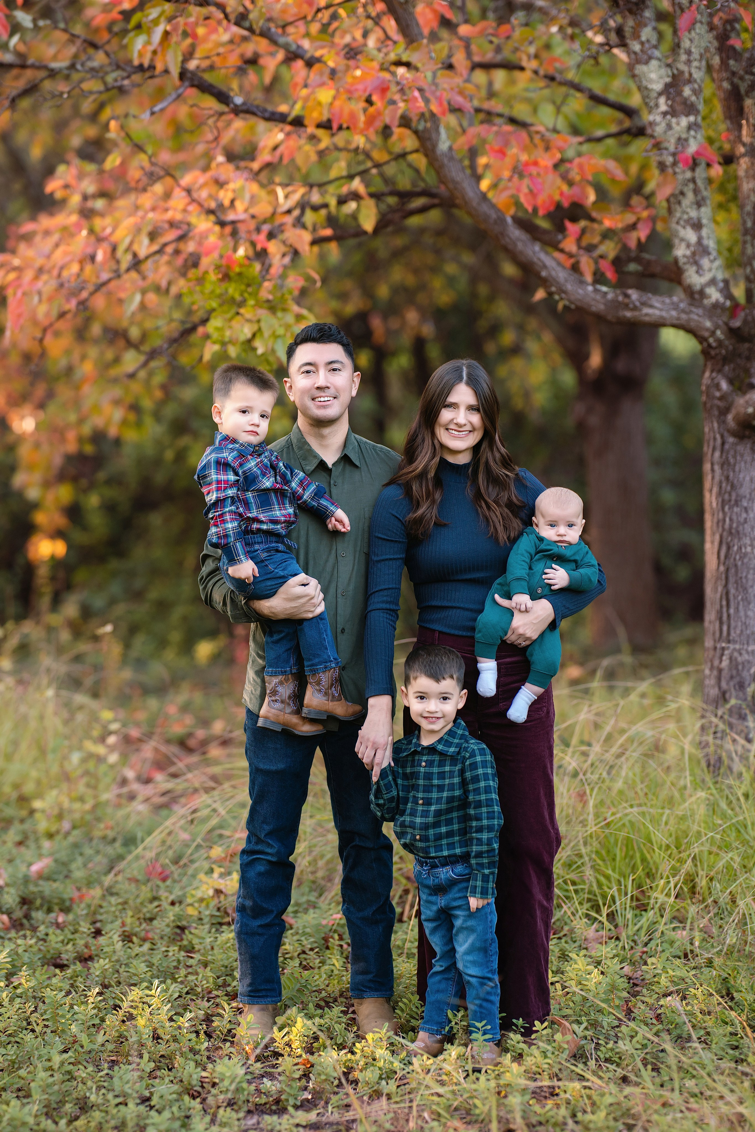 2026 Fall Family Photos In Rocklin Roseville Folsome Sacramento. Family photographer in Roseville, Rocklin, Folsom, Sacramento