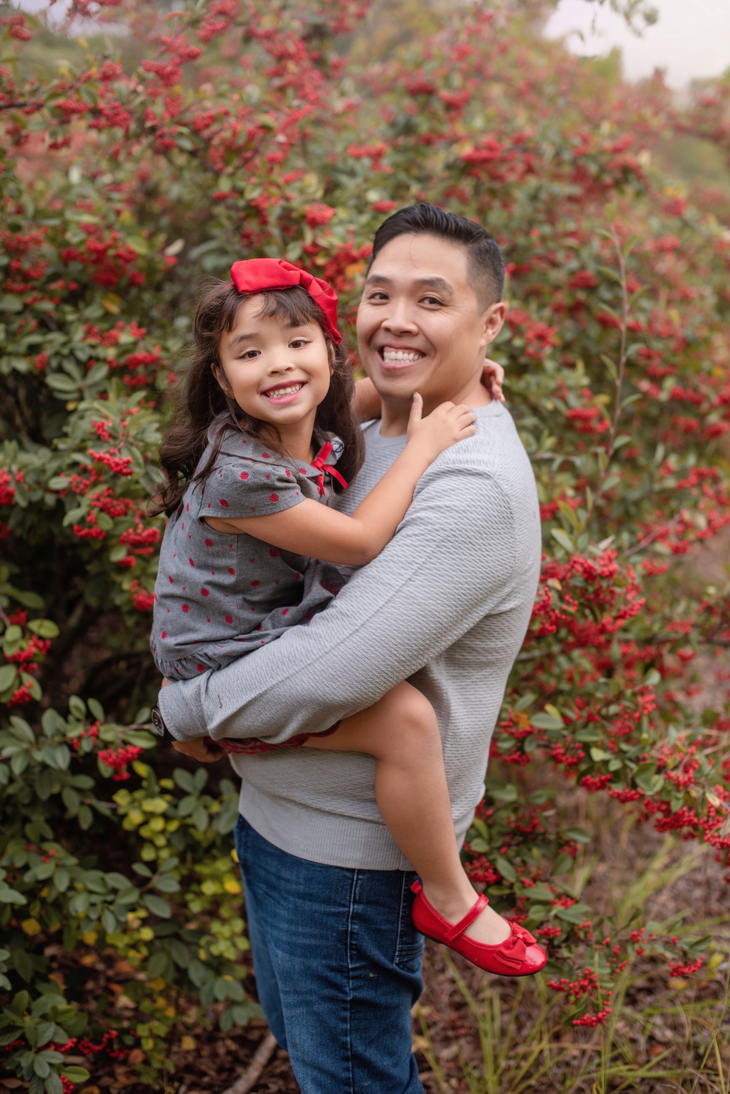2026 Fall Family Photos In Rocklin Roseville Folsome Sacramento. Family photographer in Roseville, Rocklin, Folsom, Sacramento