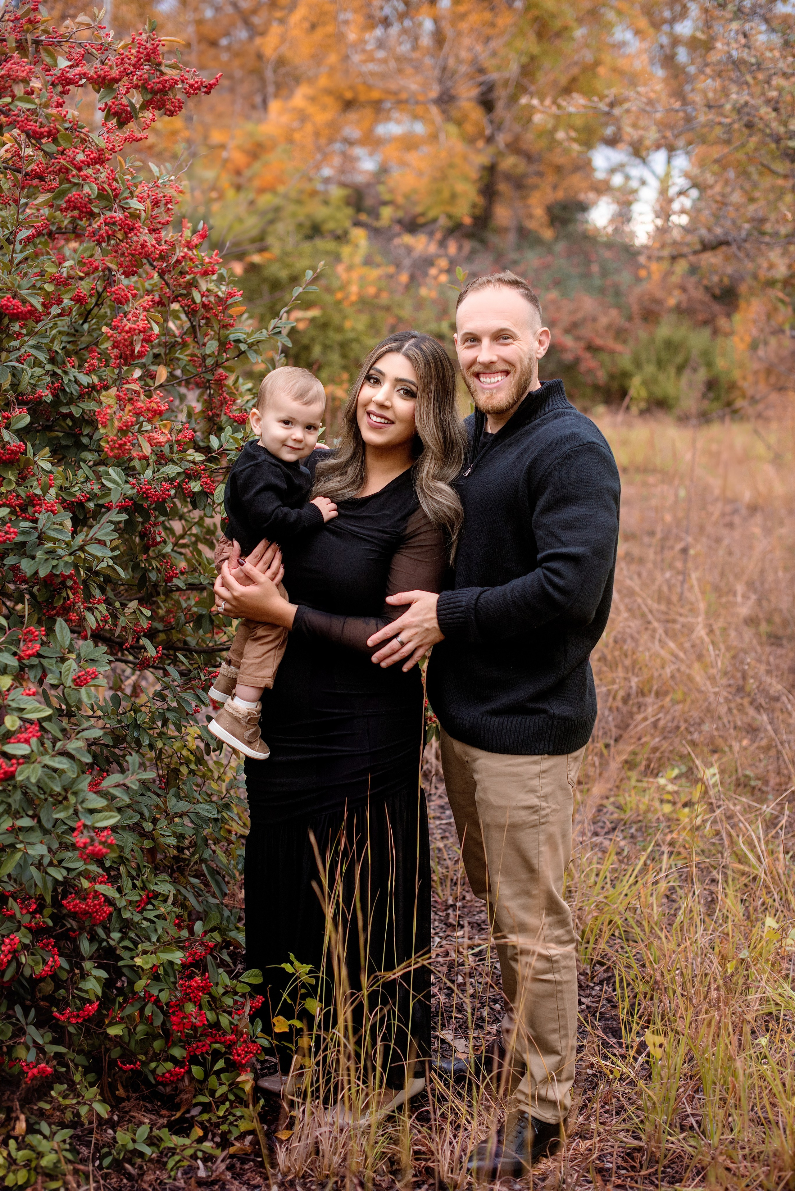 2026 Fall Family Photos In Rocklin Roseville Folsome Sacramento. Family photographer in Roseville, Rocklin, Folsom, Sacramento