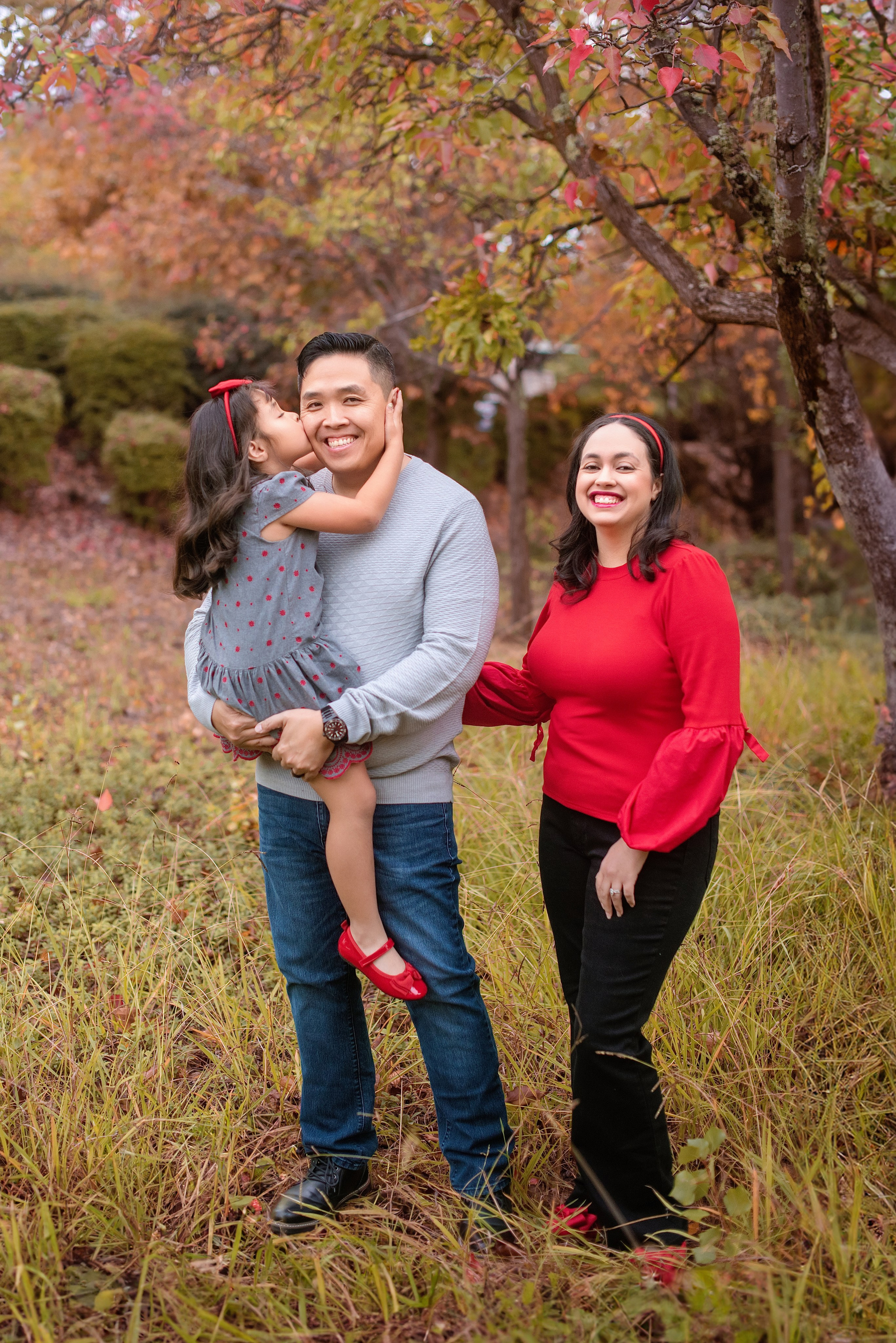 2026 Fall Family Photos In Rocklin Roseville Folsome Sacramento. Family photographer in Roseville, Rocklin, Folsom, Sacramento