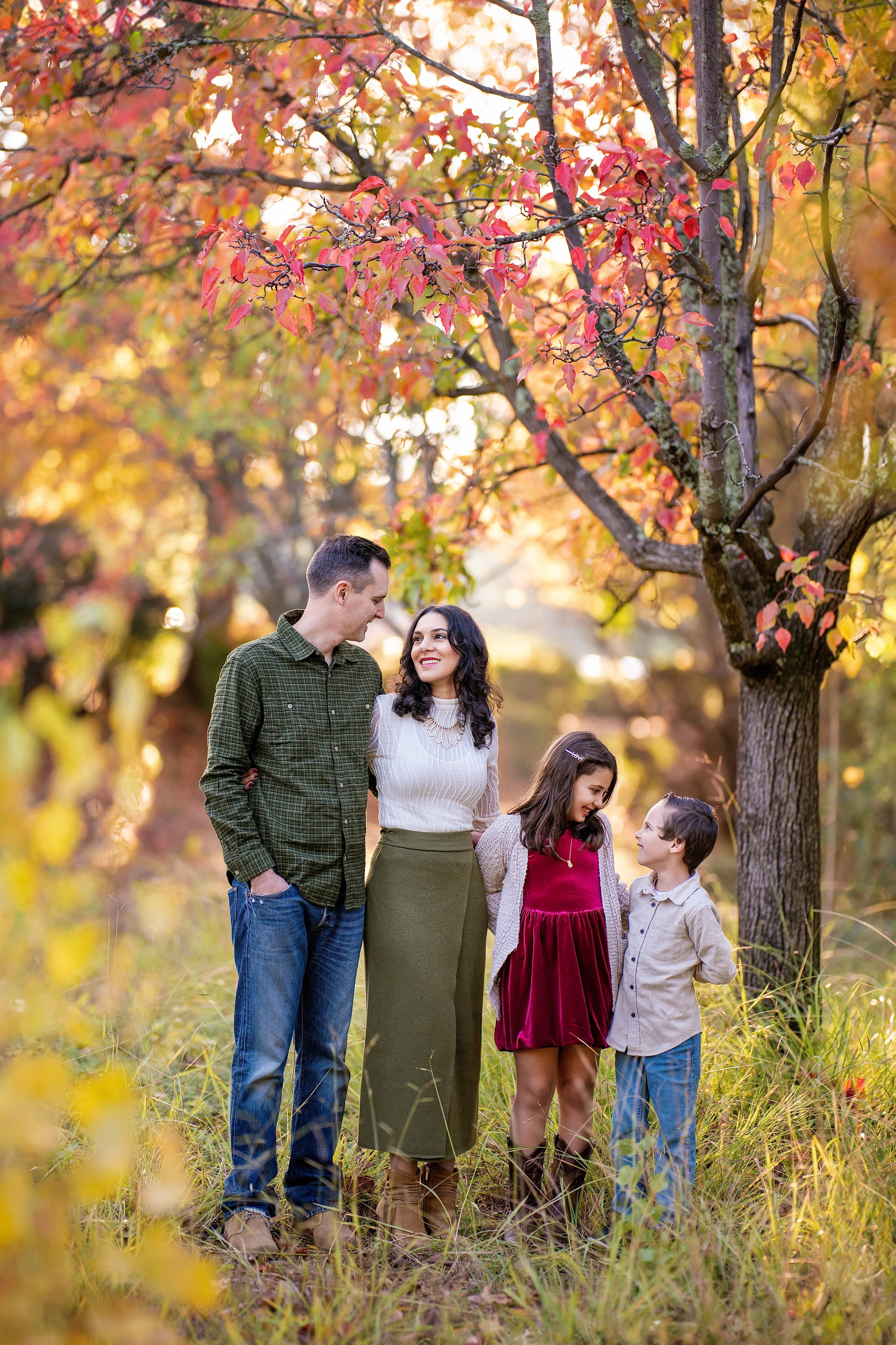 2026 Fall Family Photos In Rocklin Roseville Folsome Sacramento. Family photographer in Roseville, Rocklin, Folsom, Sacramento