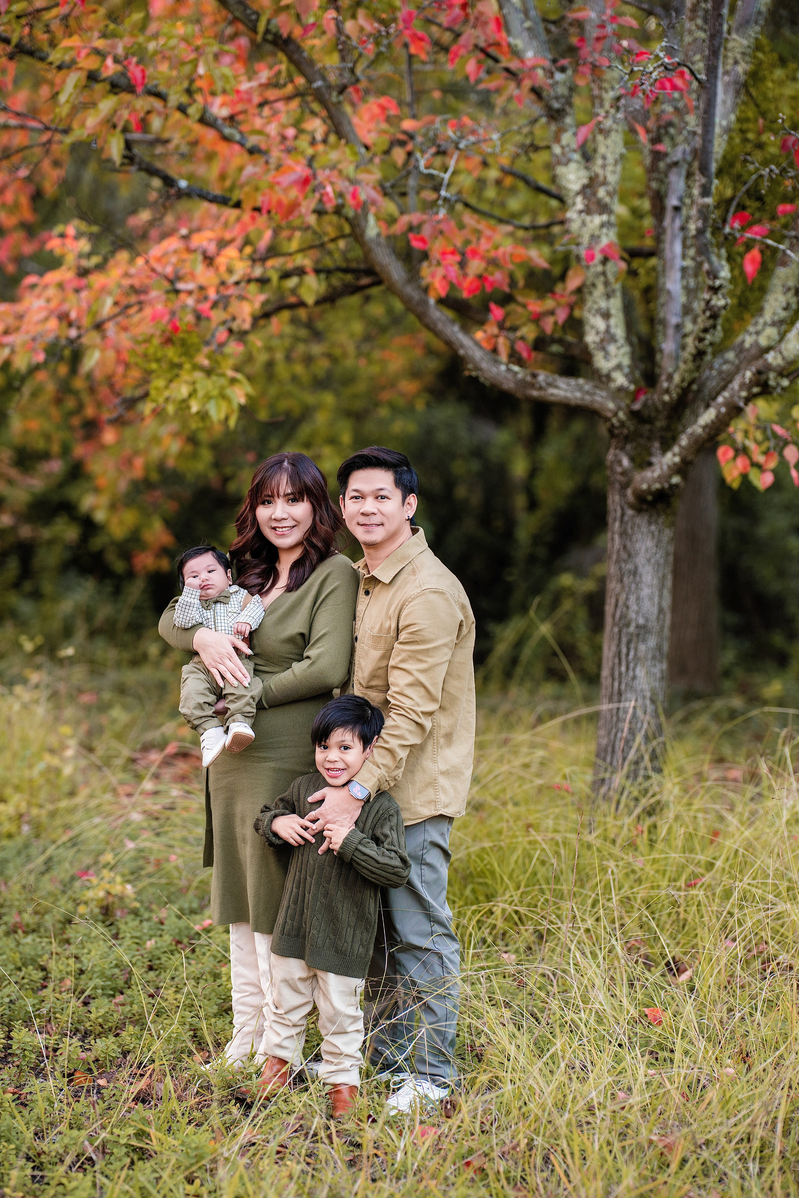 2026 Fall Family Photos In Rocklin Roseville Folsome Sacramento. Family photographer in Roseville, Rocklin, Folsom, Sacramento
