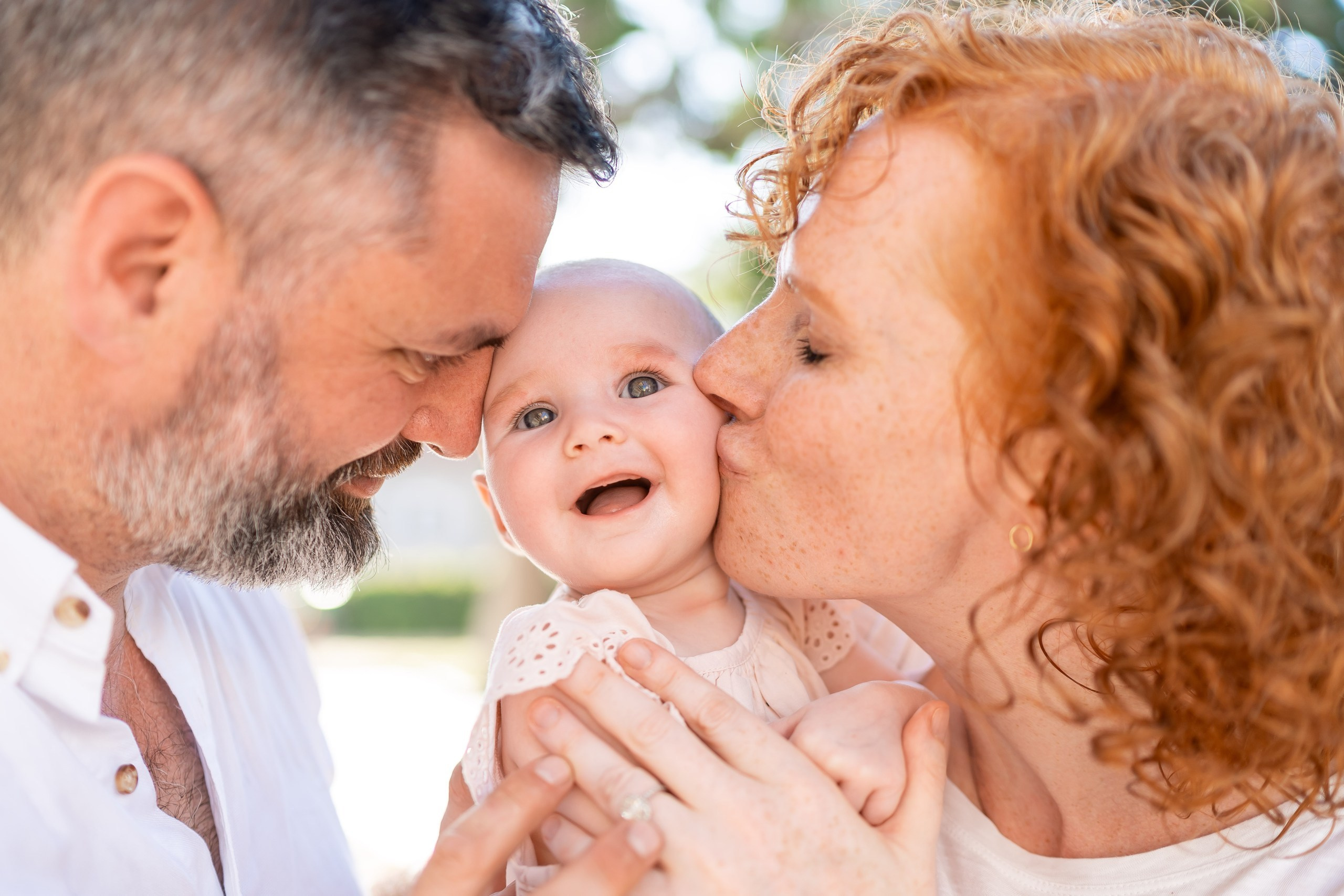 Photographer in Budva: couple, family & wedding shoots