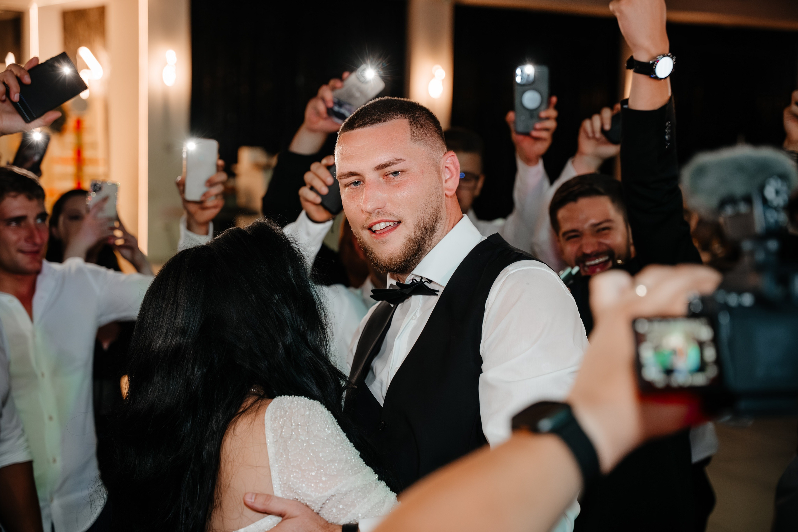 Catalina & Remus. Raw Studio. Fotograful tau de nunta!