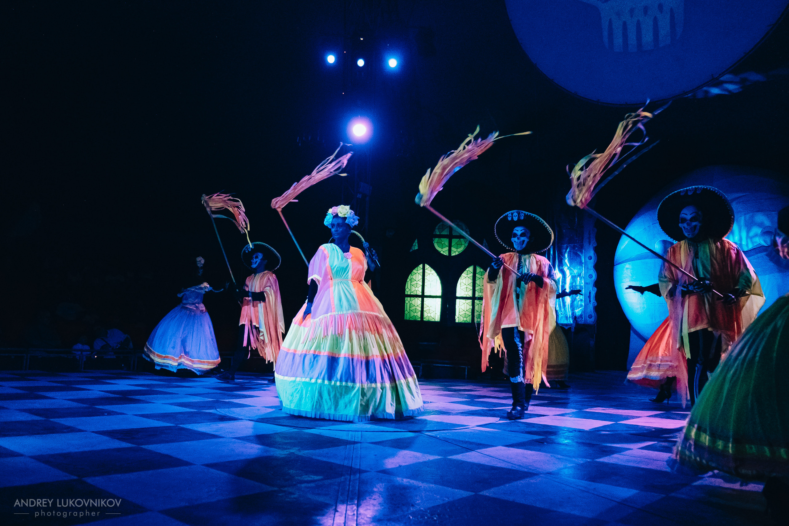 Репортаж с выступления цирка El Circo Encantado в Торревьехе — Фотограф в Аликанте и Торревьехе