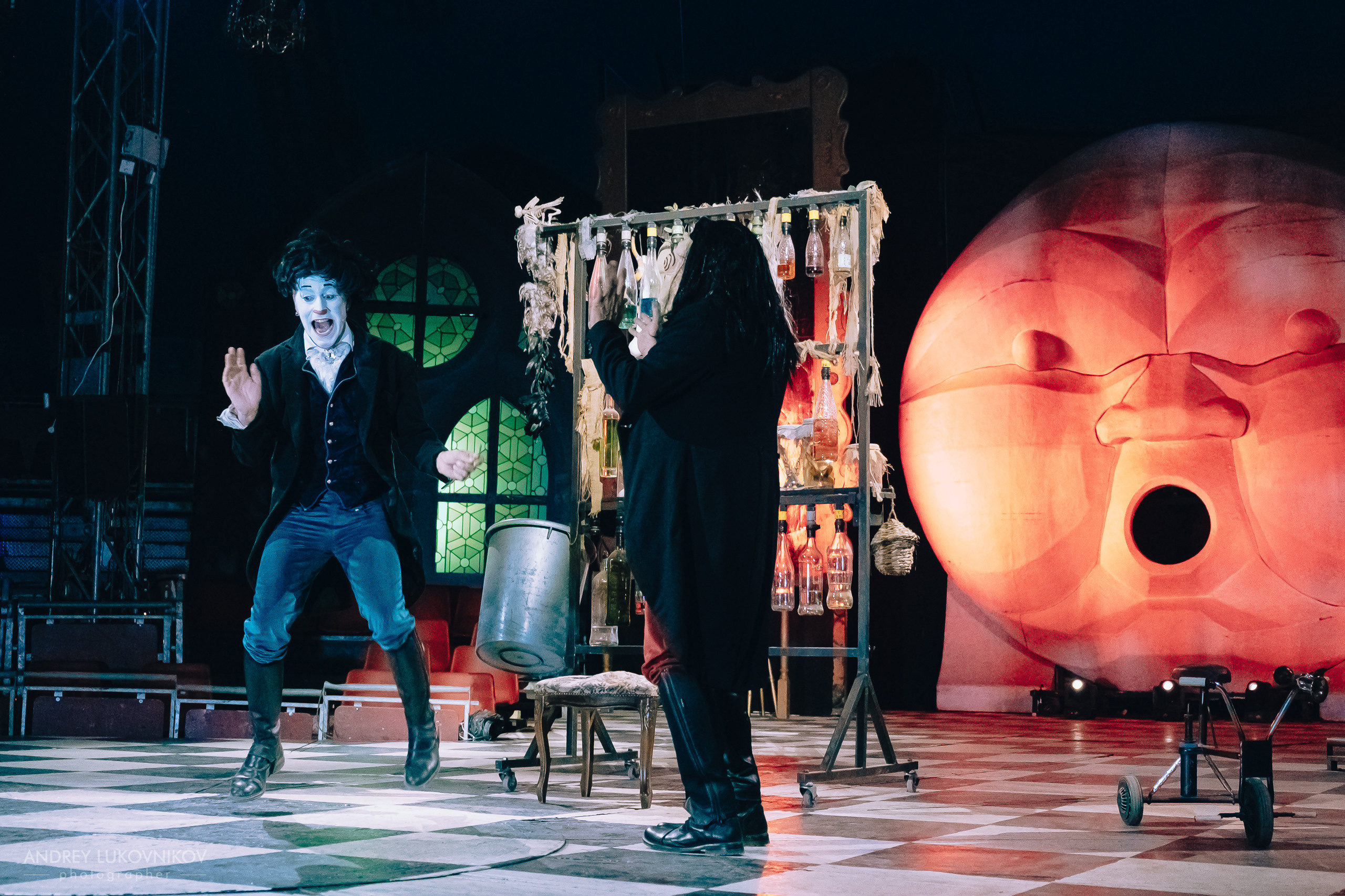 Репортаж с выступления цирка El Circo Encantado в Торревьехе — Фотограф в Аликанте и Торревьехе