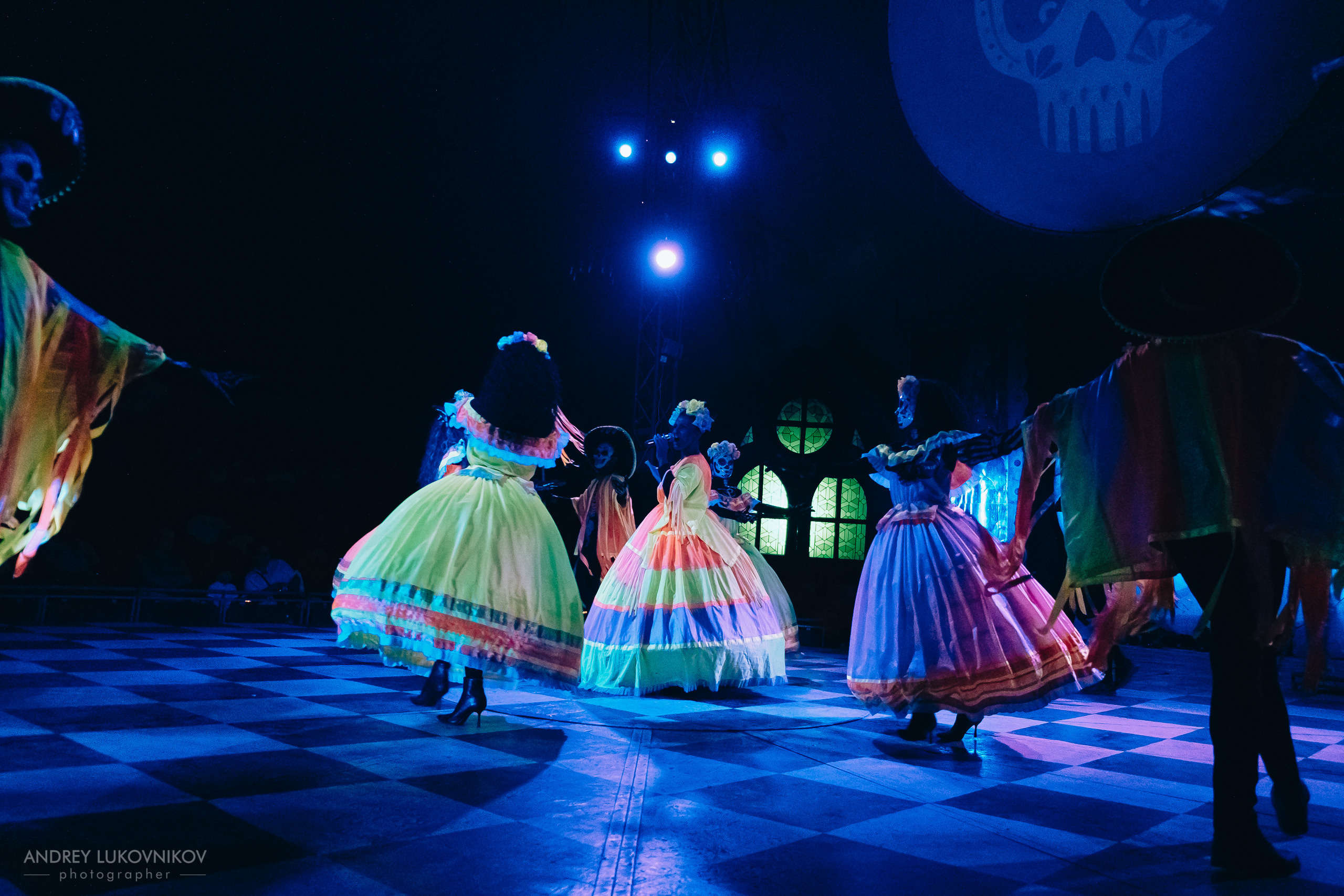 Репортаж с выступления цирка El Circo Encantado в Торревьехе — Фотограф в Аликанте и Торревьехе