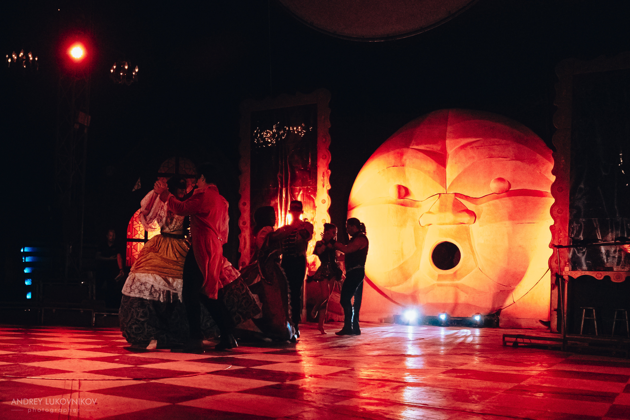 Репортаж с выступления цирка El Circo Encantado в Торревьехе — Фотограф в Аликанте и Торревьехе