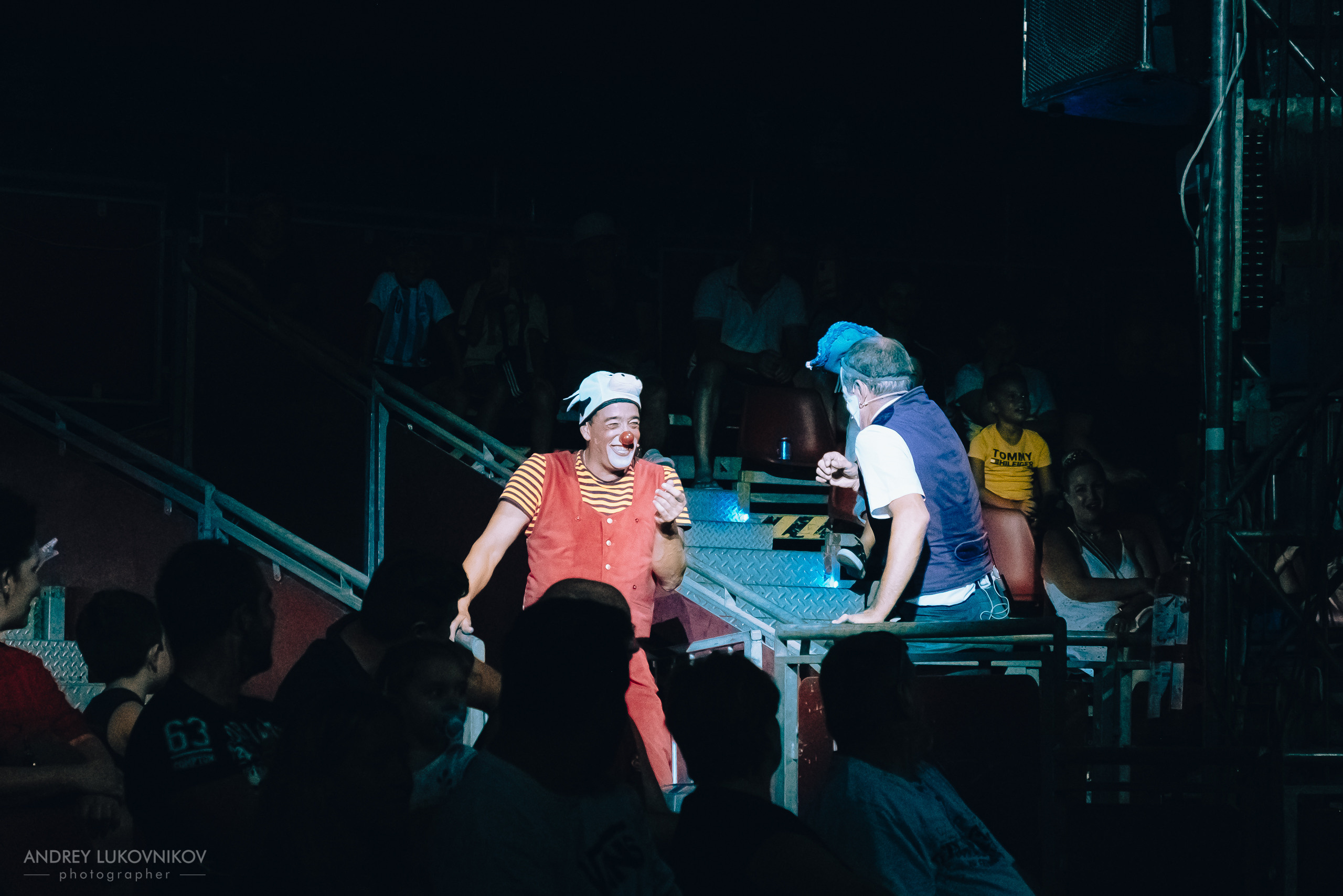 Репортаж с выступления цирка El Circo Encantado в Торревьехе — Фотограф в Аликанте и Торревьехе