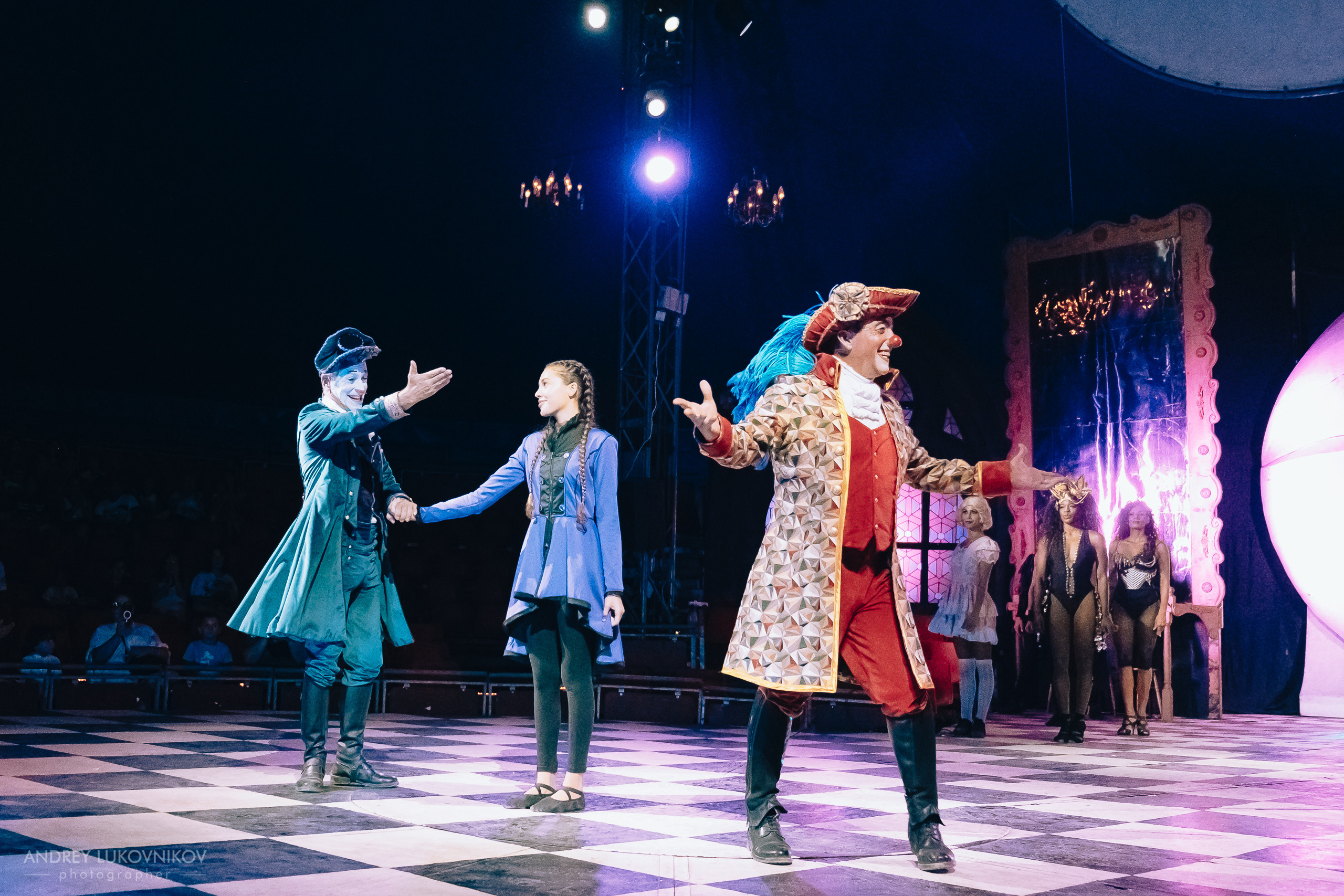 Репортаж с выступления цирка El Circo Encantado в Торревьехе — Фотограф в Аликанте и Торревьехе