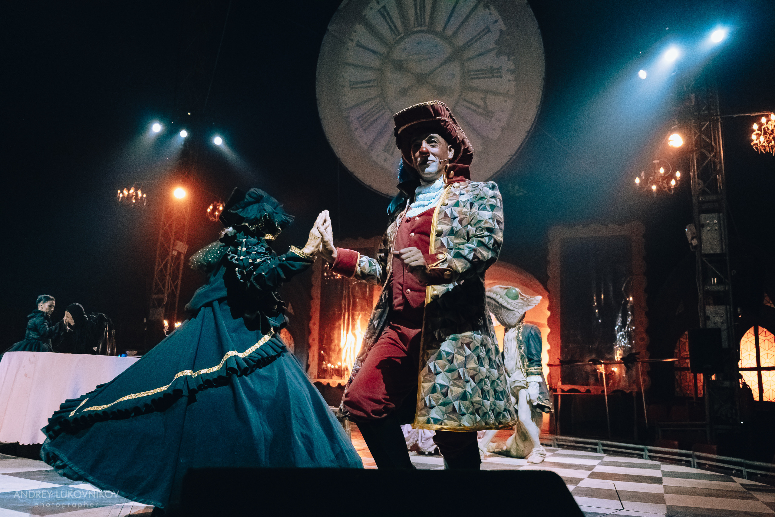 Репортаж с выступления цирка El Circo Encantado в Торревьехе — Фотограф в Аликанте и Торревьехе