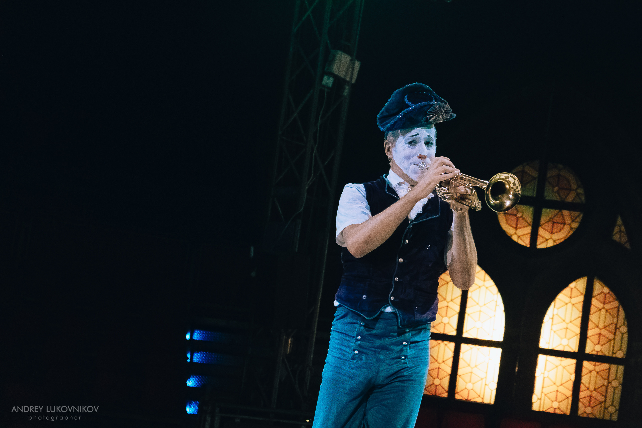 Репортаж с выступления цирка El Circo Encantado в Торревьехе — Фотограф в Аликанте и Торревьехе