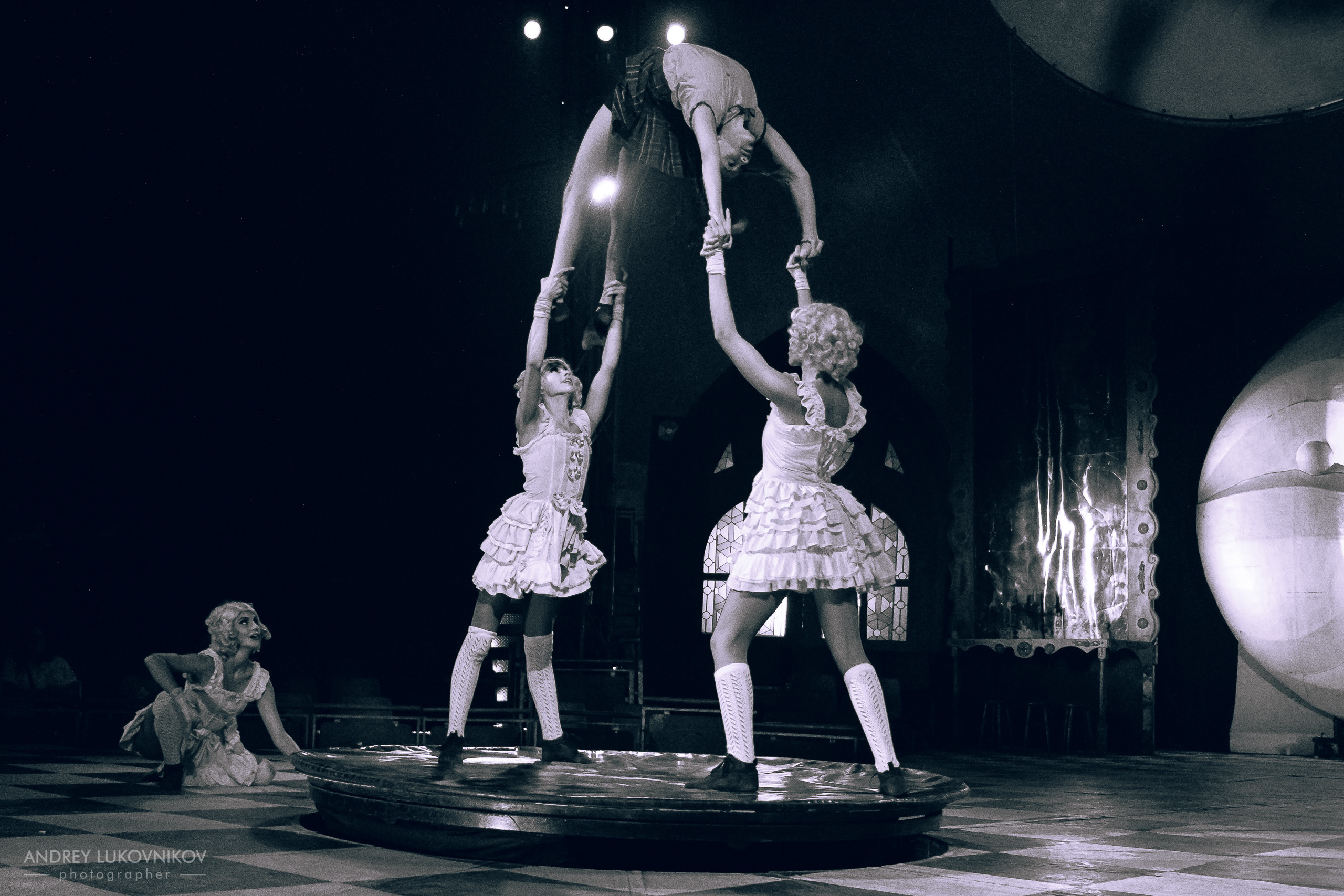 Репортаж с выступления цирка El Circo Encantado в Торревьехе — Фотограф в Аликанте и Торревьехе