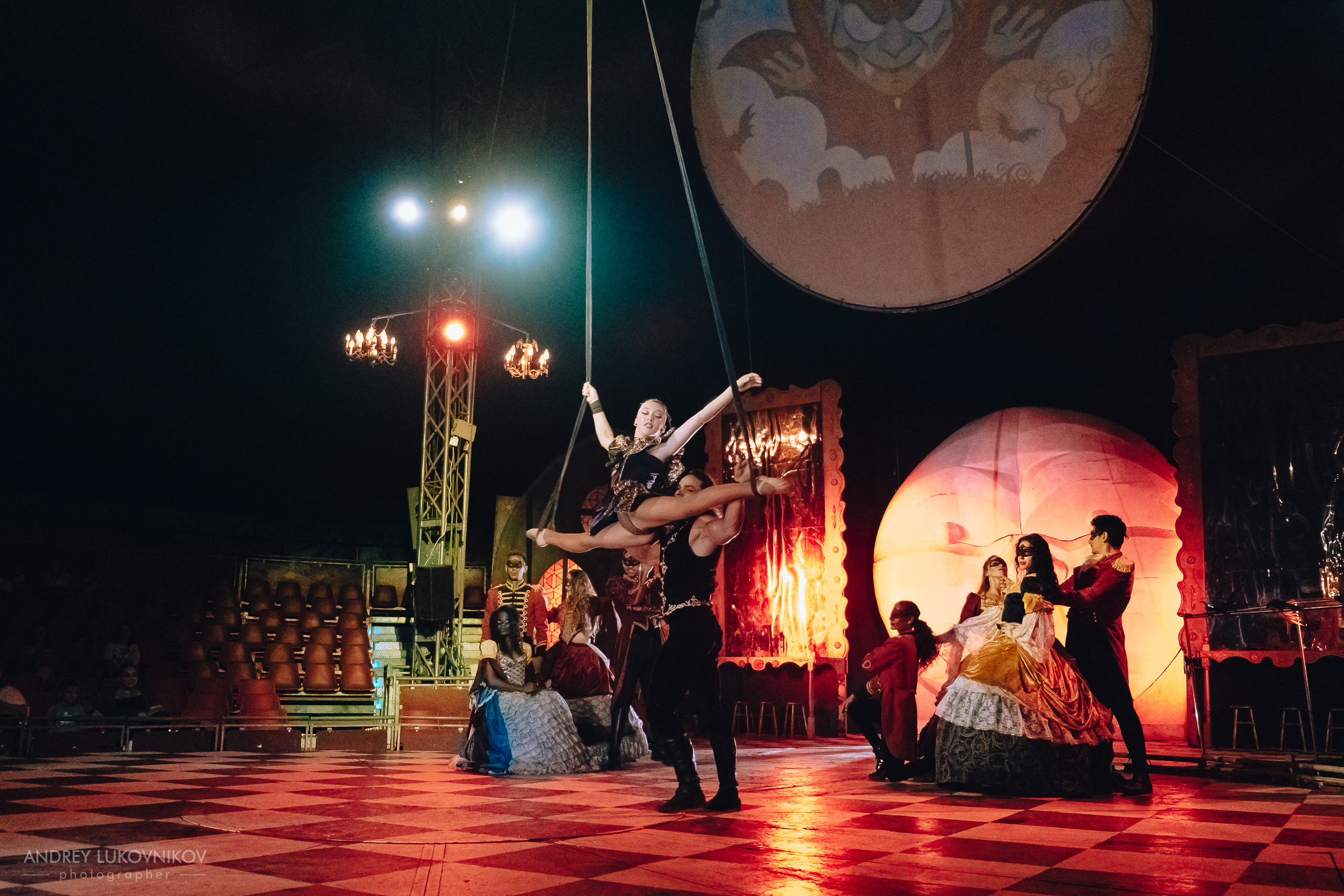 Репортаж с выступления цирка El Circo Encantado в Торревьехе — Фотограф в Аликанте и Торревьехе