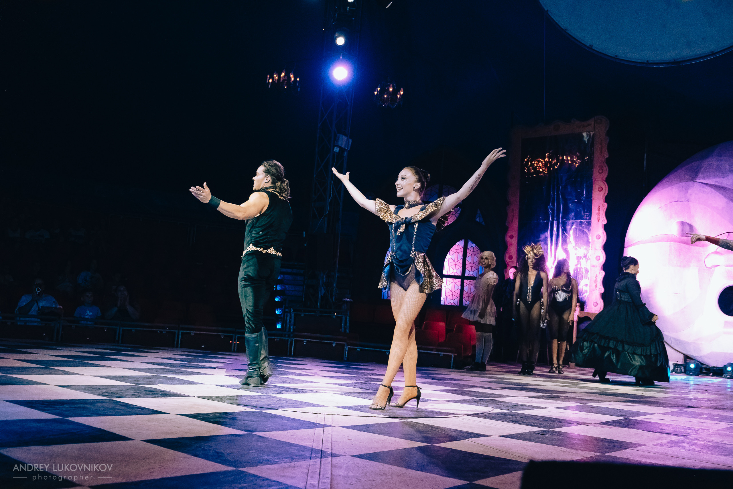 Репортаж с выступления цирка El Circo Encantado в Торревьехе — Фотограф в Аликанте и Торревьехе