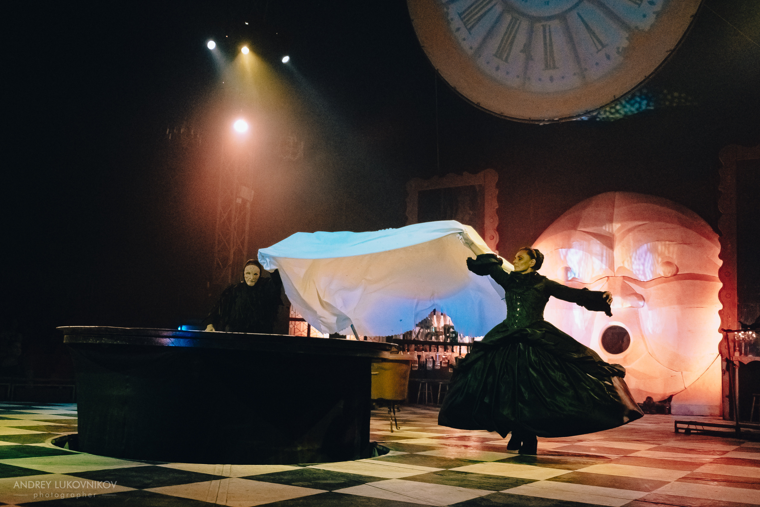 Репортаж с выступления цирка El Circo Encantado в Торревьехе — Фотограф в Аликанте и Торревьехе