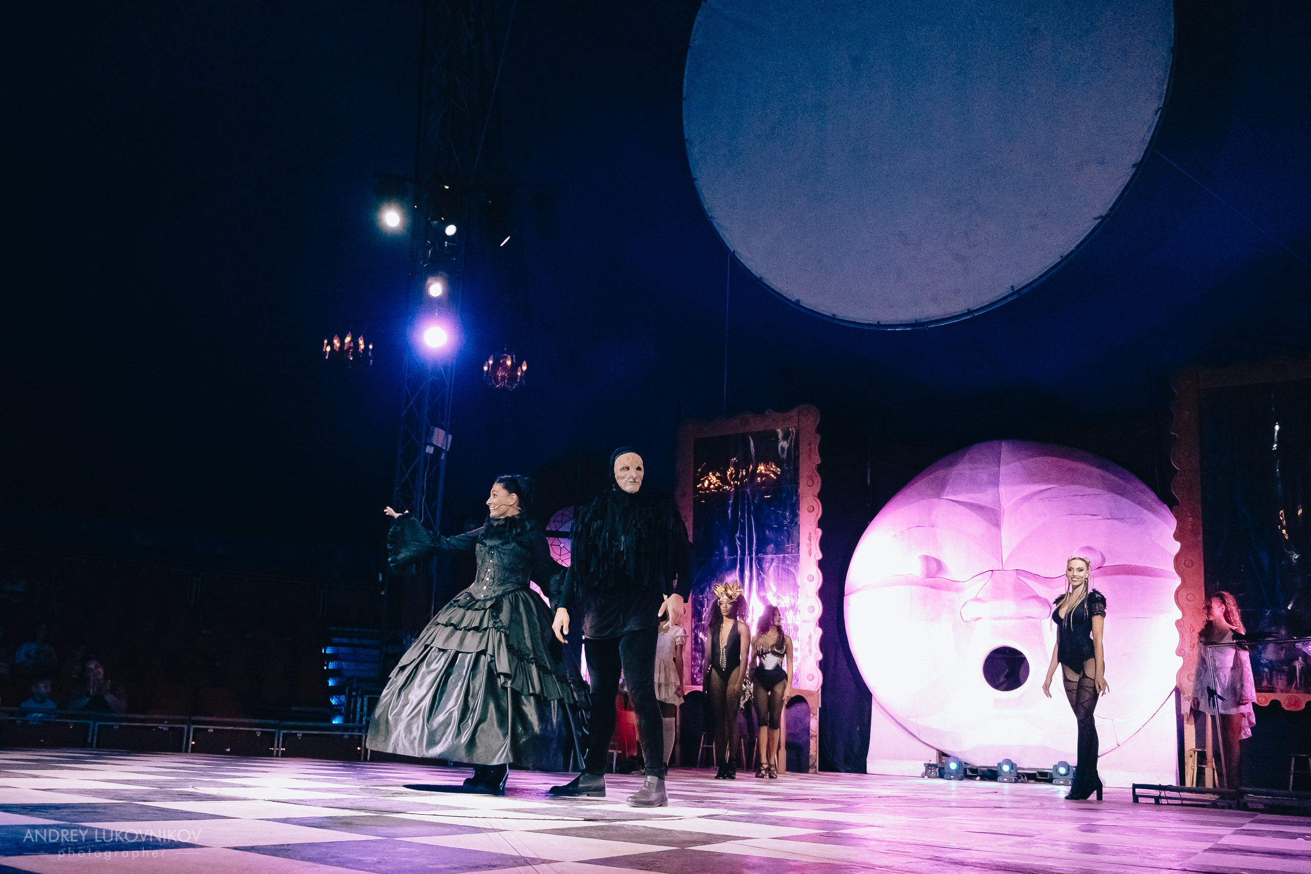 Репортаж с выступления цирка El Circo Encantado в Торревьехе — Фотограф в Аликанте и Торревьехе