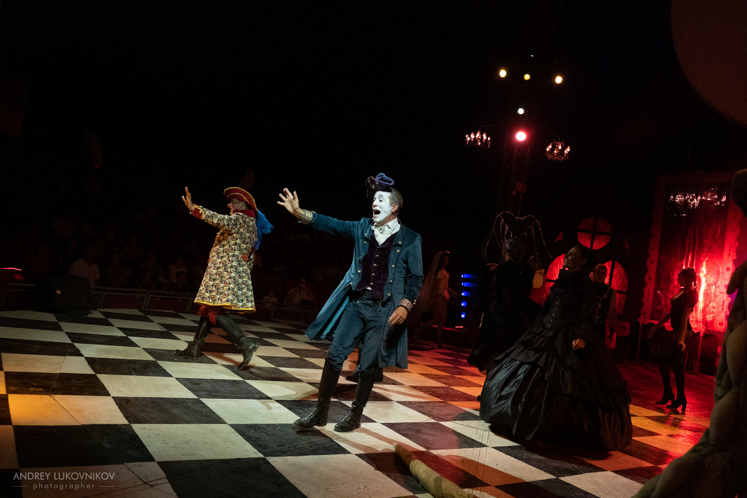 Репортаж с выступления цирка El Circo Encantado в Торревьехе — Фотограф в Аликанте и Торревьехе