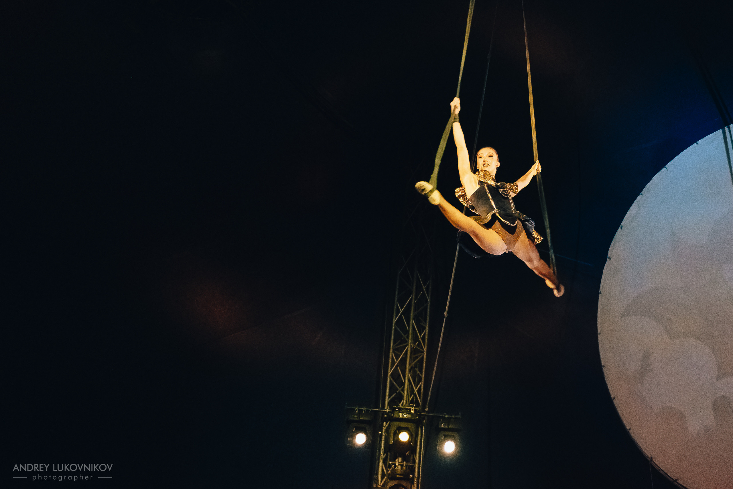 Репортаж с выступления цирка El Circo Encantado в Торревьехе — Фотограф в Аликанте и Торревьехе