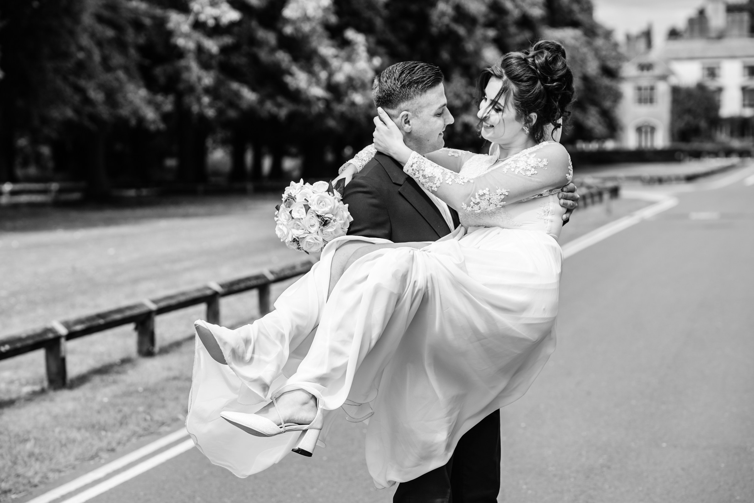 WEDDING PHOTOGRAPHER IN UK