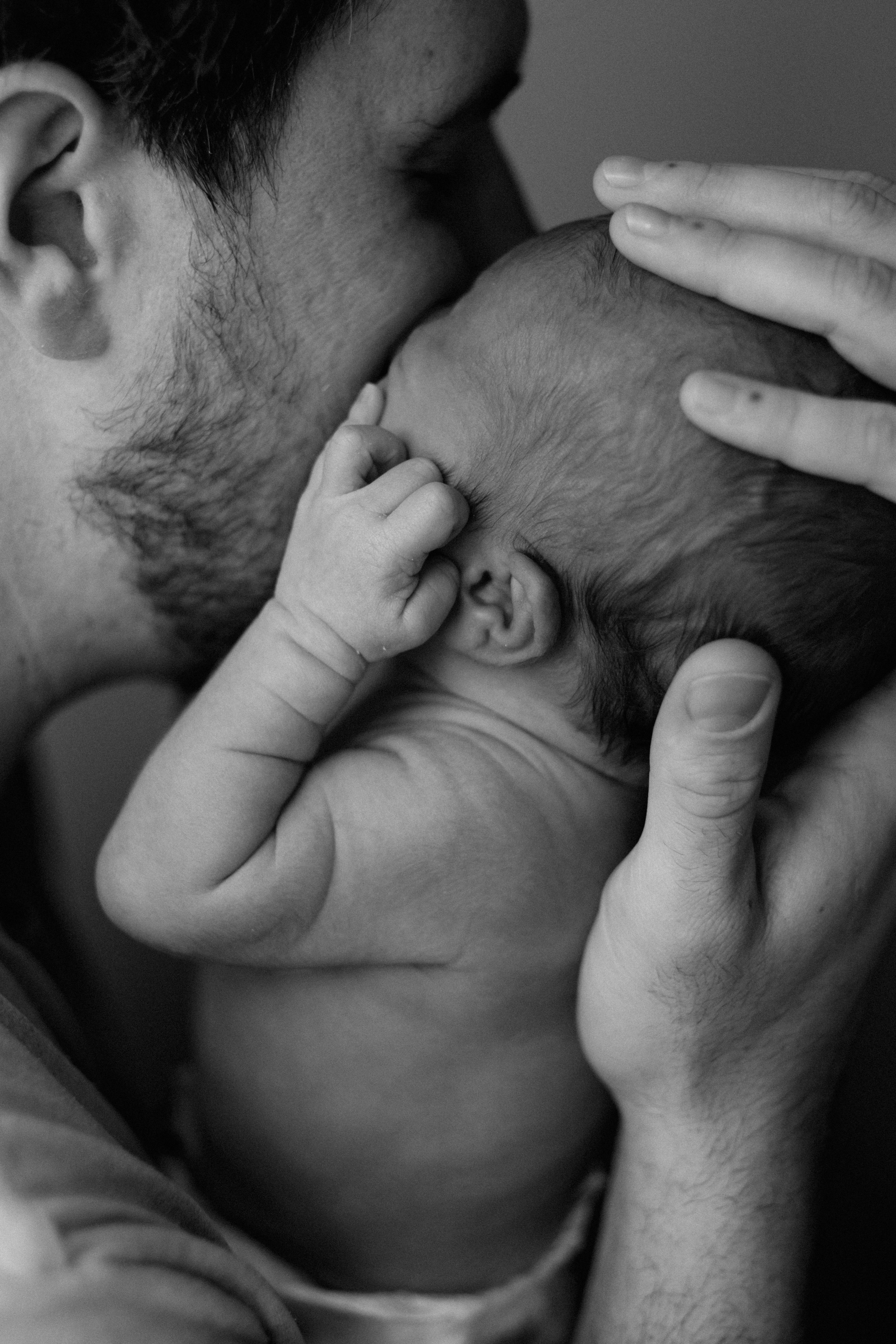 What to Expect from a Relaxed, In-Home Newborn Photo Session | Richmond, VA. Family Photographer Anna Dobrovolskaia | Richmond, VA