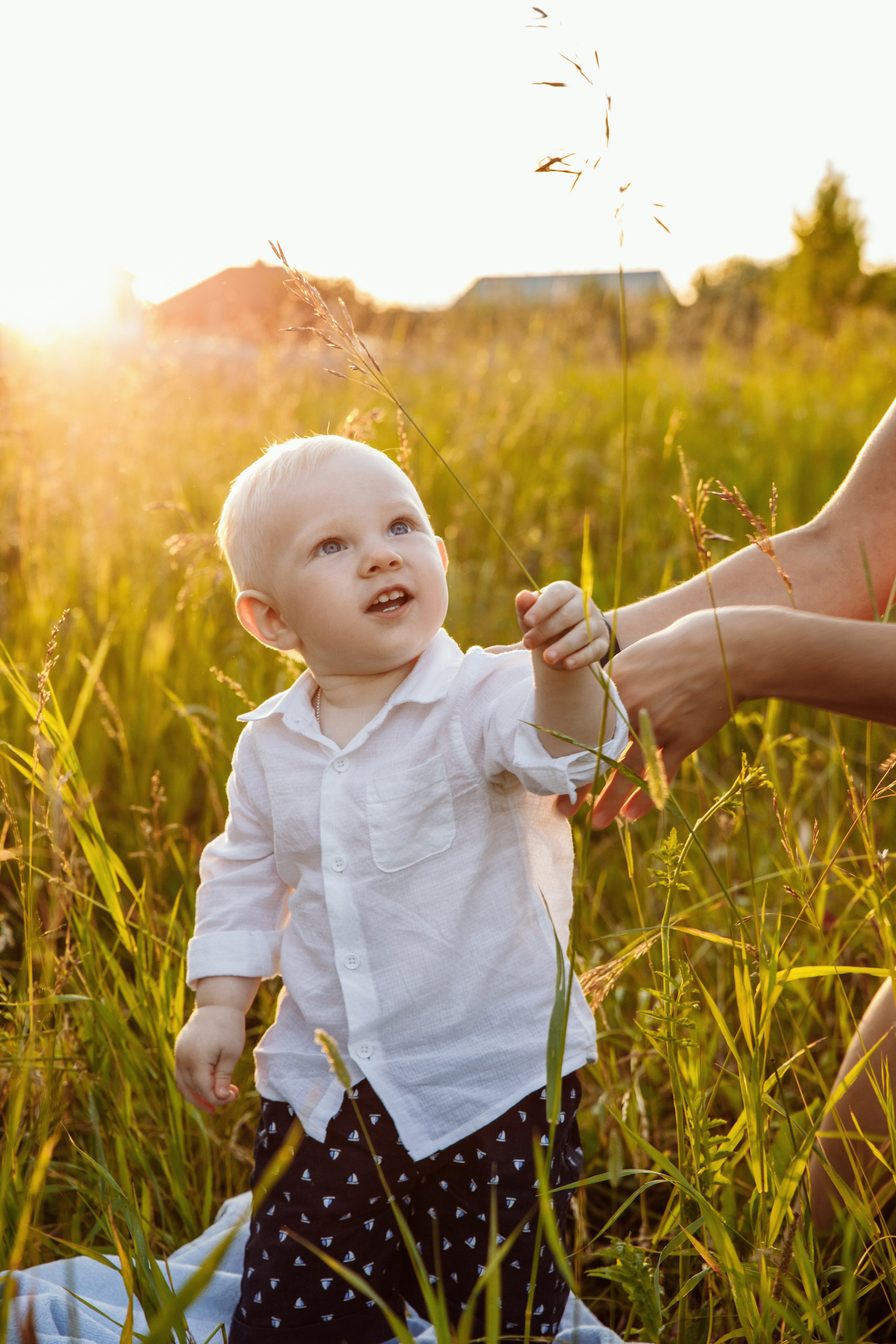 Outdoor First Birthday Photoshoot – Fun & Playful Moments. Alisa Tant — Family and newborn photographer Bucks County, Montgomery county, Philadelphia, NJ