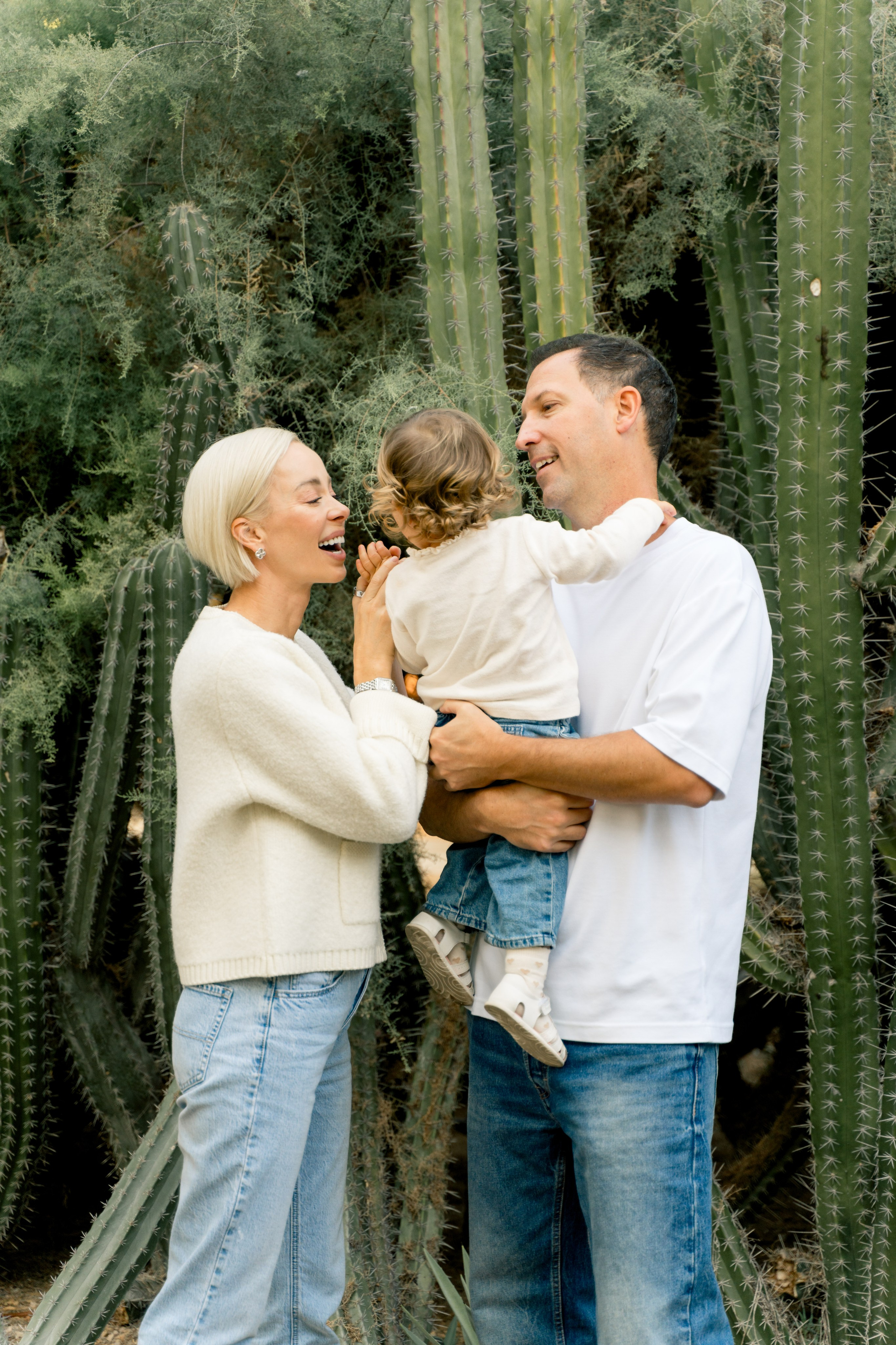 Lifestyle family photoshoot in Um Al Emarat Park