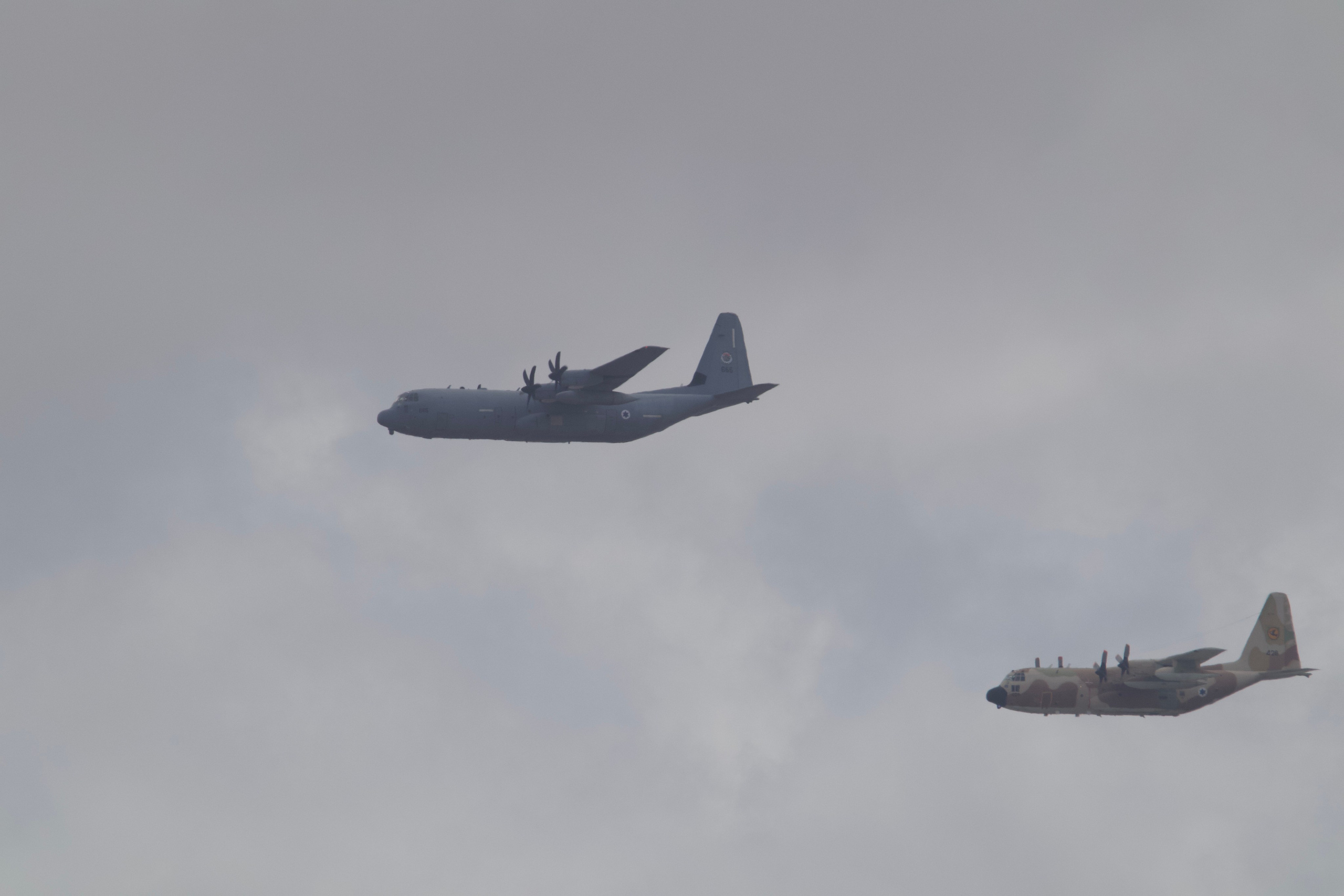 Independence Day - planes in the sky