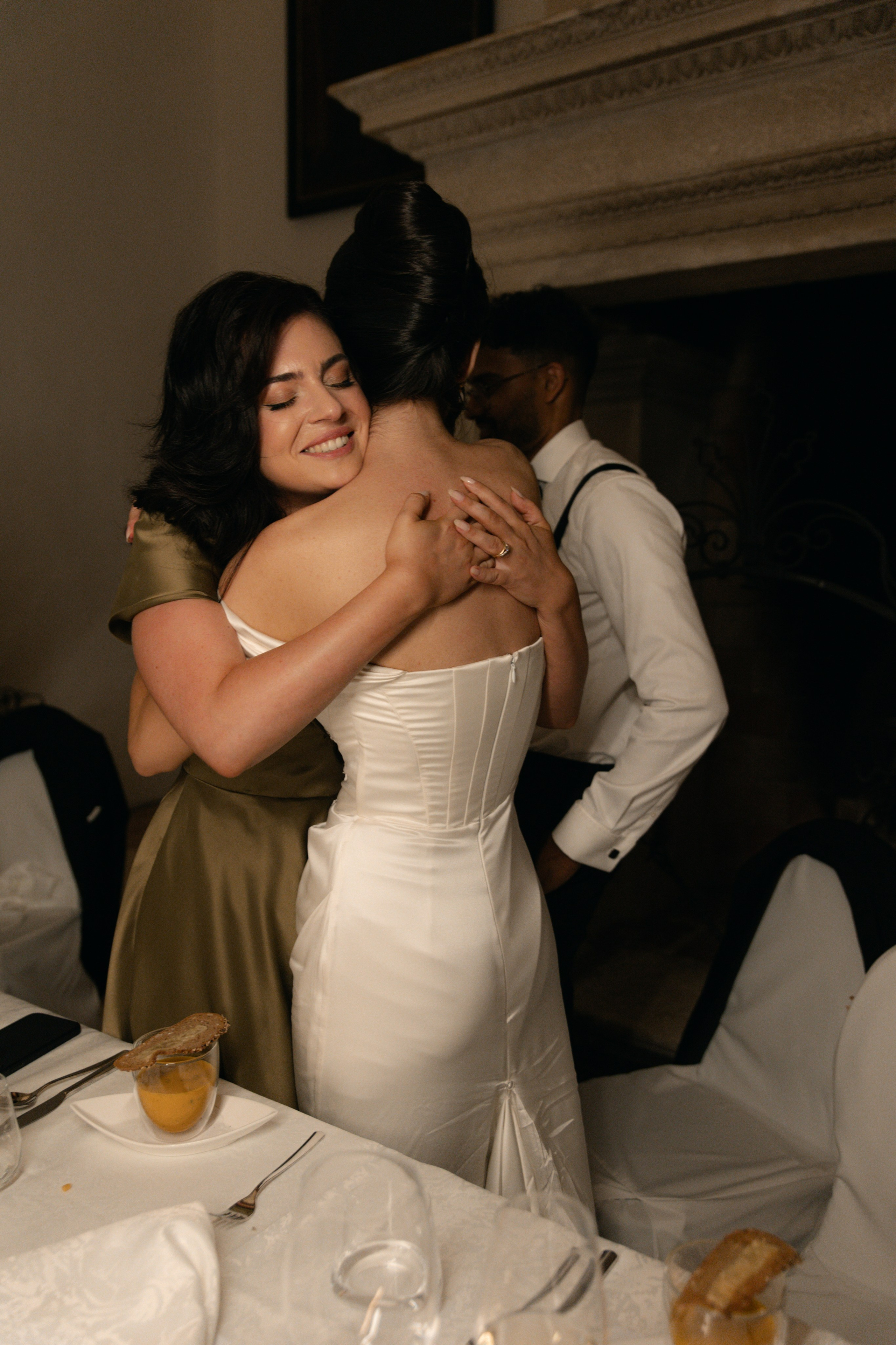 Elegant Castle Wedding in Austria | Alwin & Ruth’s Fairytale Celebration. Wedding photographer and videographer based in Timisoara, Romania