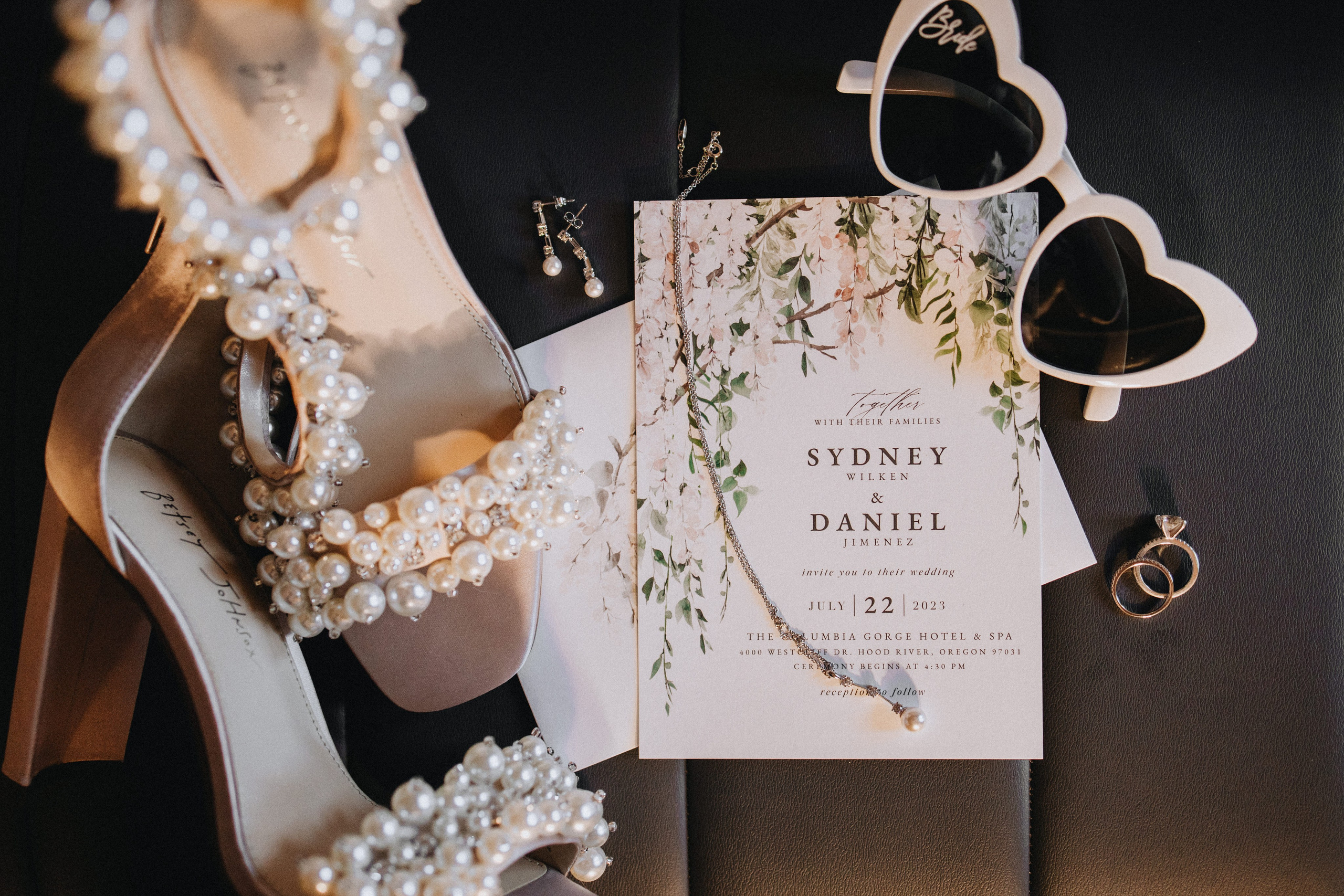 Brook & Richard's Wedding in Portland Oregon| Captured by Georgy Shishkin, Professional Wedding Photographer Seattle, Bend & Oregon Coast. Capturing Love in the Heart of the Pacific Northwes