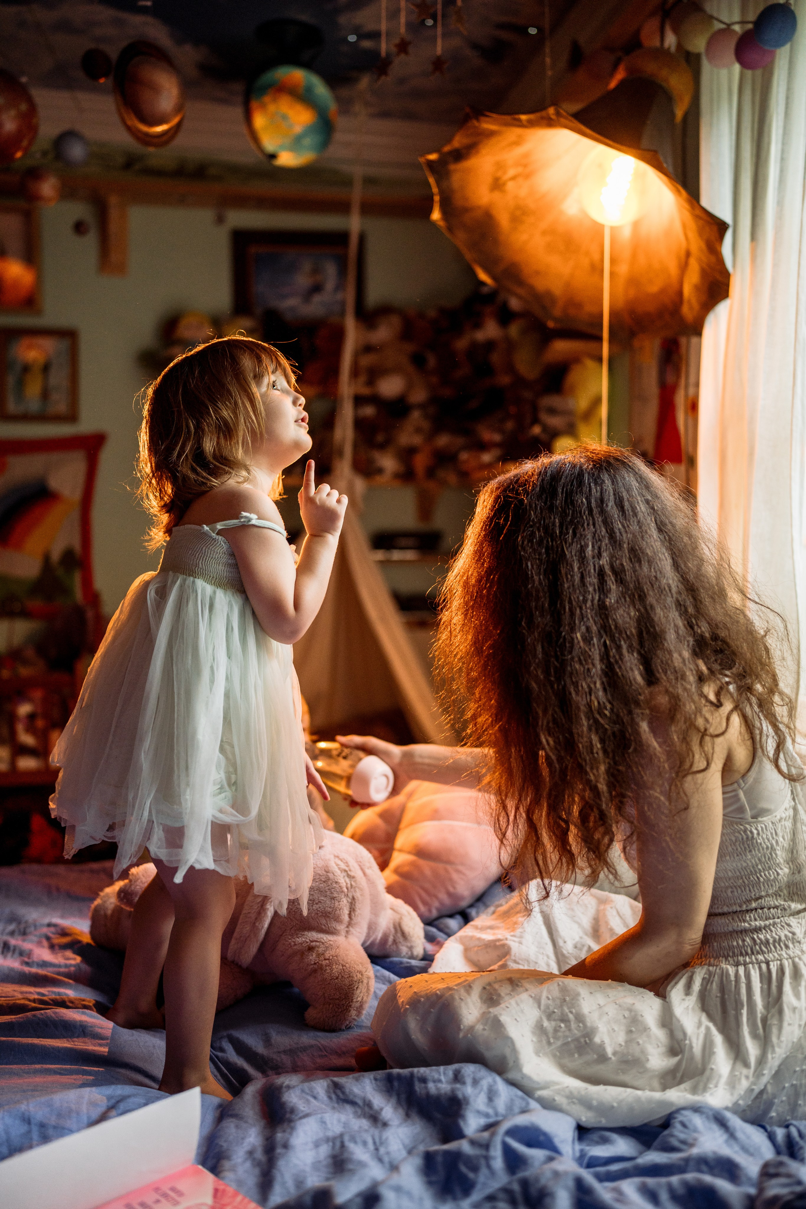 Family Photoshoot at Home in Philadelphia – Warm & Candid. Alisa Tant — Family and newborn photographer Bucks County, Montgomery county, Philadelphia, NJ