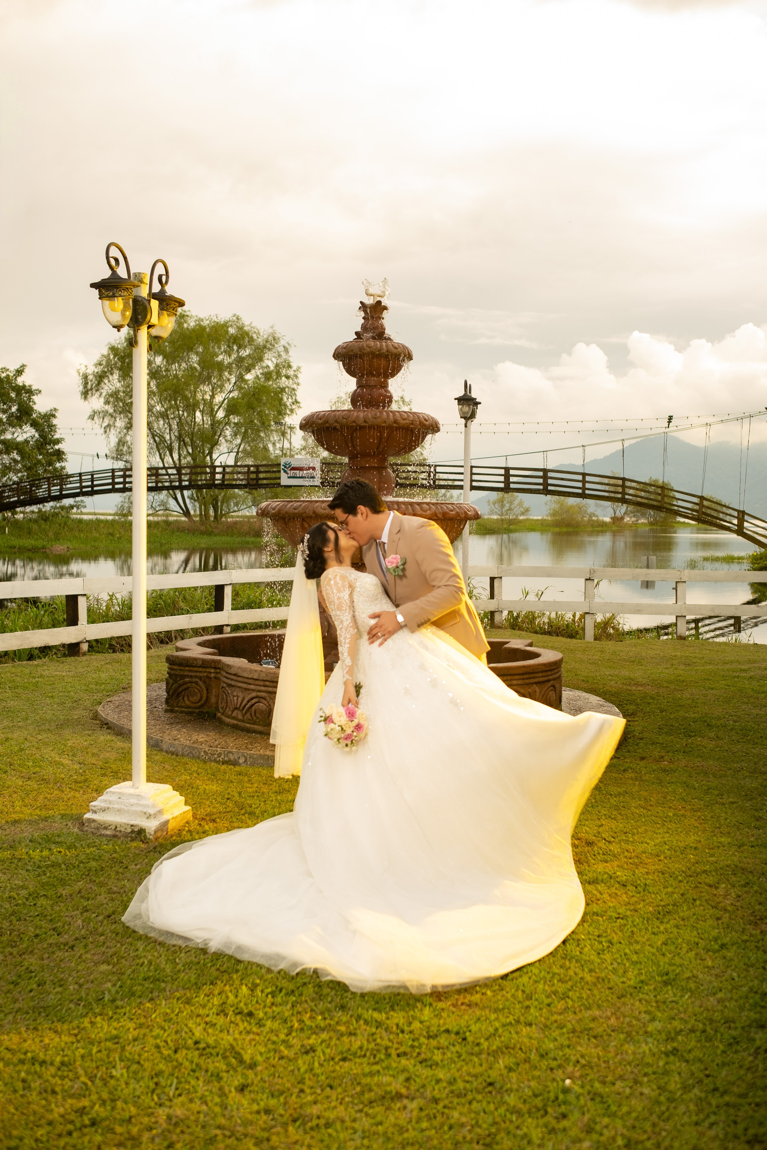 Abi & Gio. Daniel Brand | Fotografía de Bodas y Comercial en Honduras