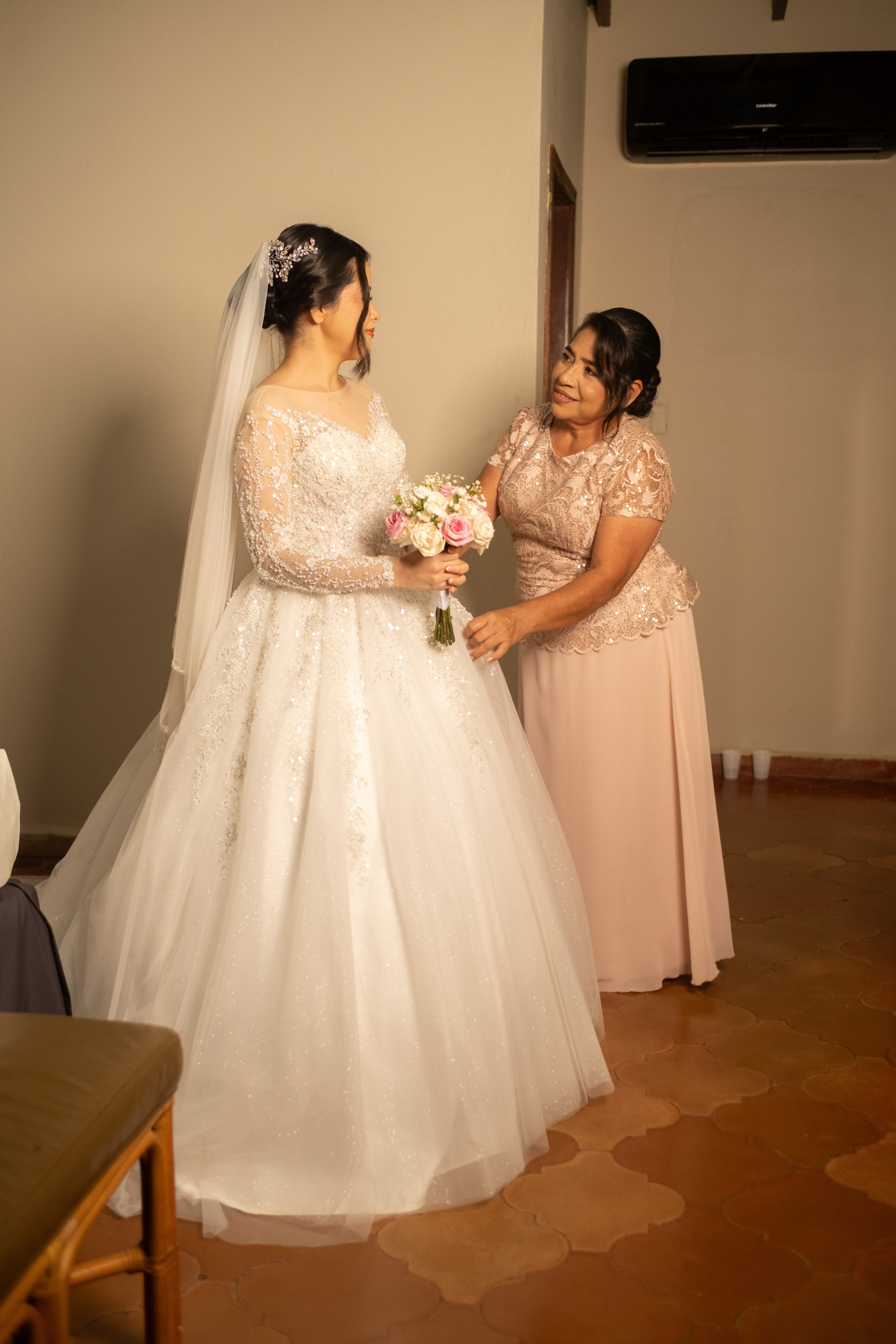 Abi & Gio. Daniel Brand | Fotografía de Bodas y Comercial en Honduras